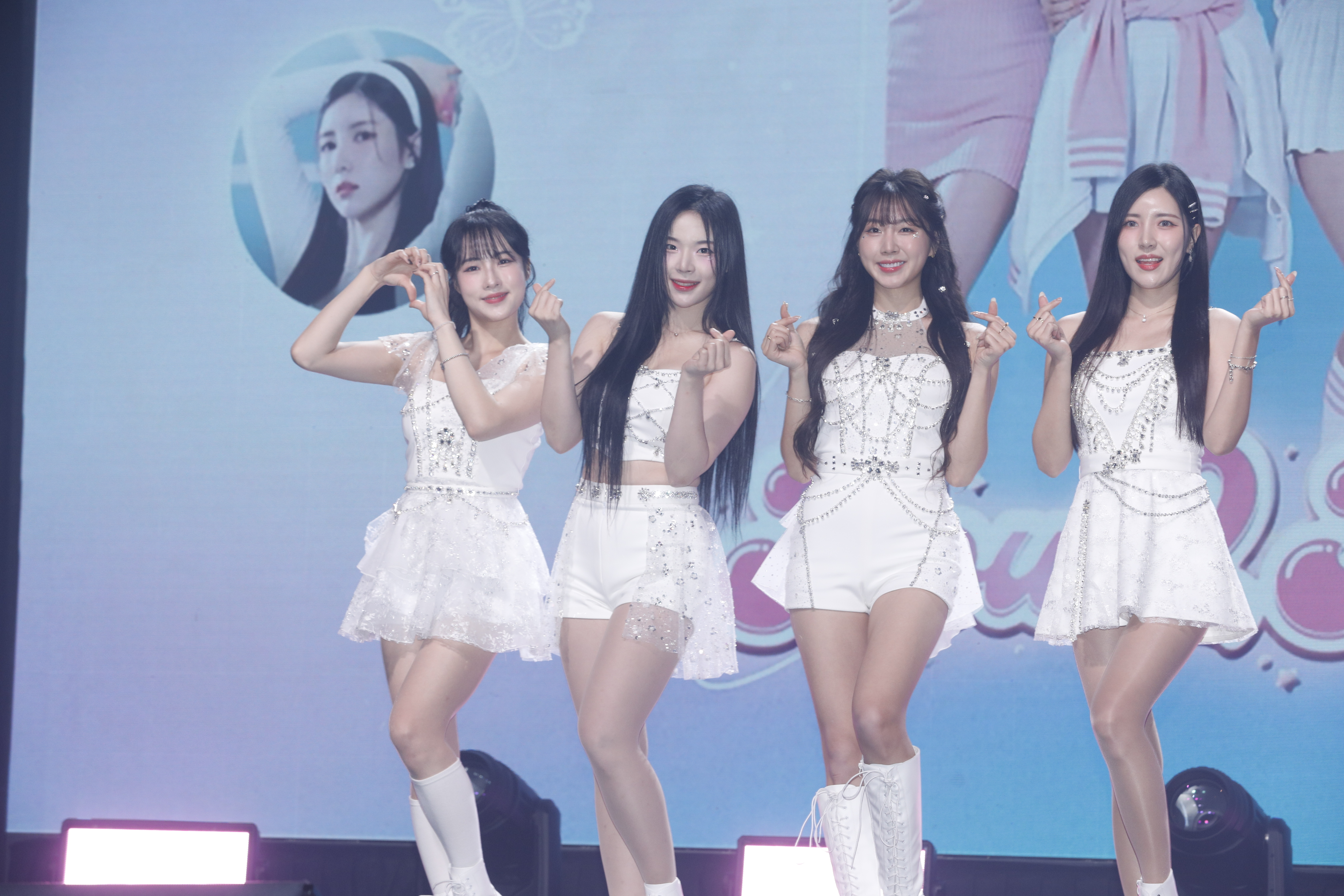 安芝儇、南珉貞、趙娟週與朴旻曙進軍歌壇舉辦粉絲見面會鬧出糾紛，經紀公司發聲明捍衛旗下藝人。（本刊資料庫）