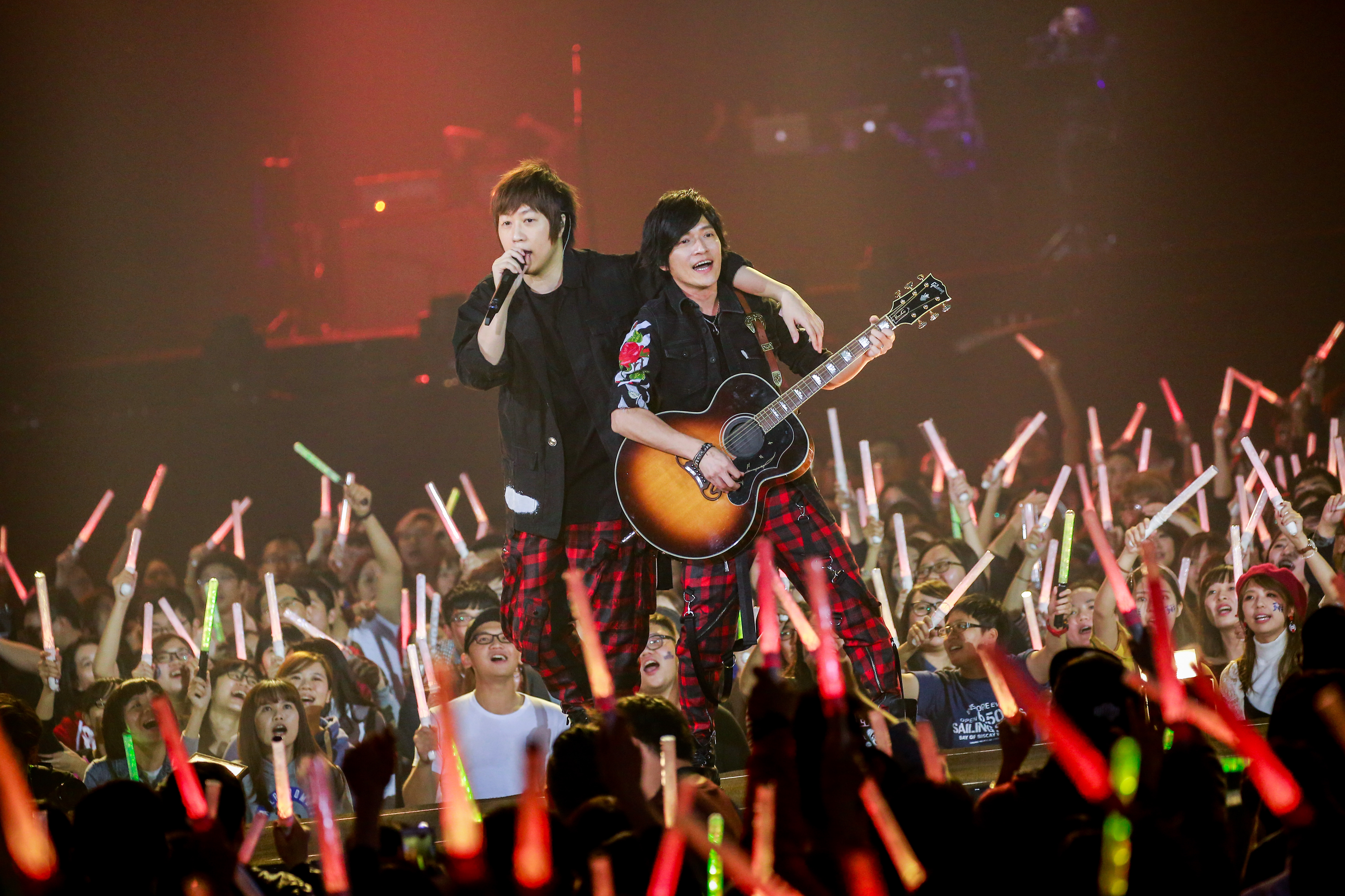 五月天怪獸強忍喪母痛　完成9場精彩演出才說出口