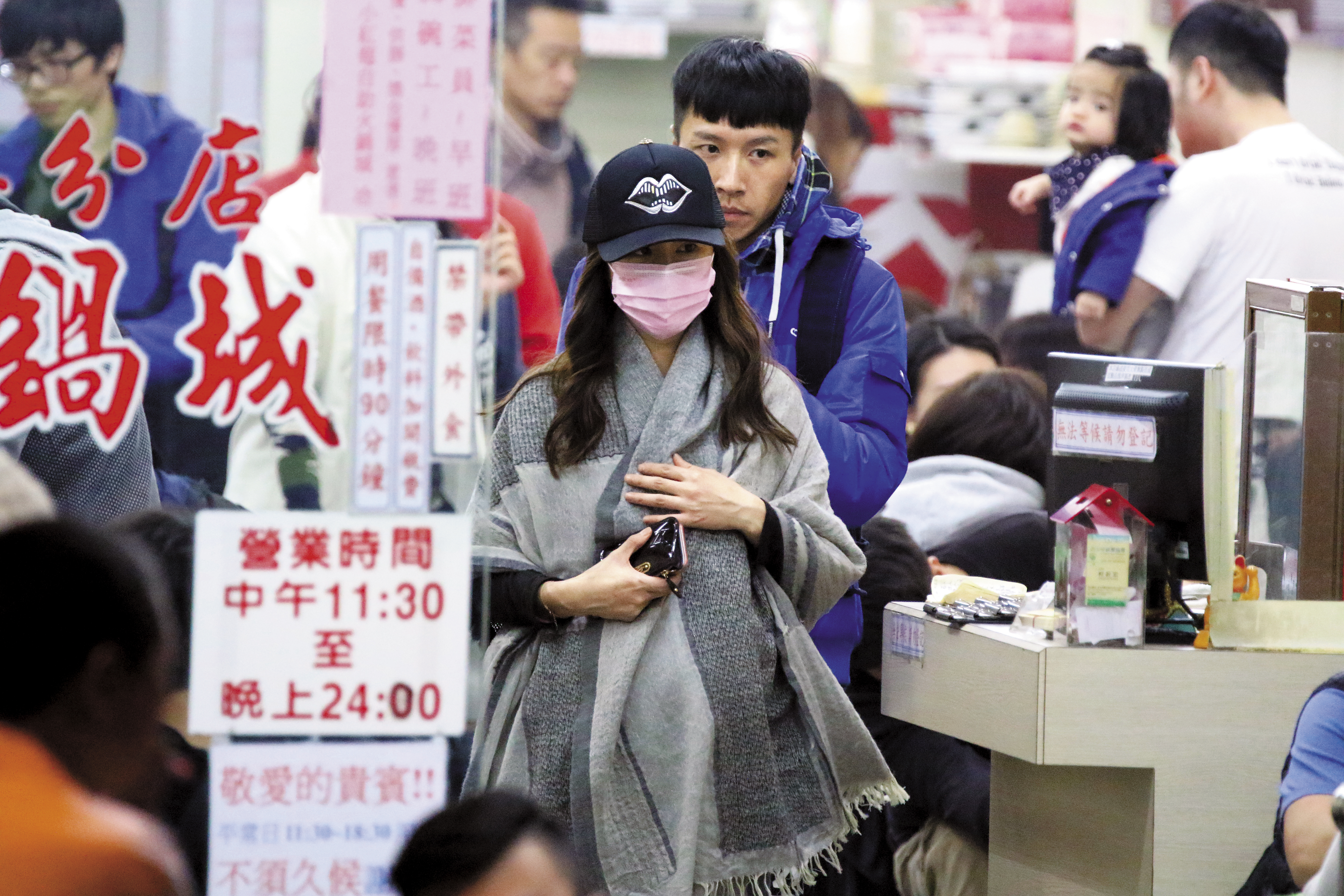 【探照鏡】臉書照透露懷女娃　林心如圓肚吃鍋