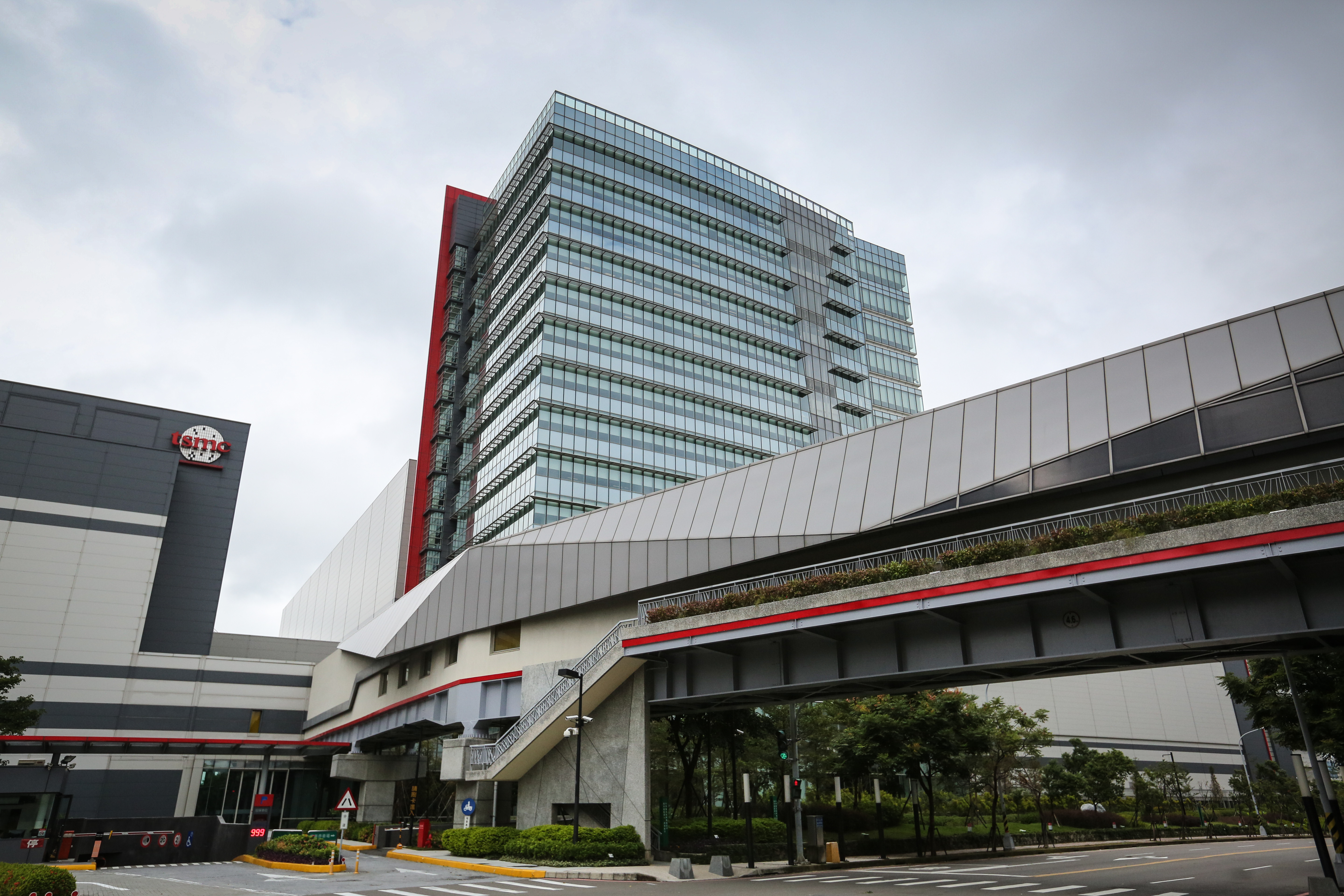 【台積電收賄弊案】不可置信！年薪300萬竟貪1萬元顧問費