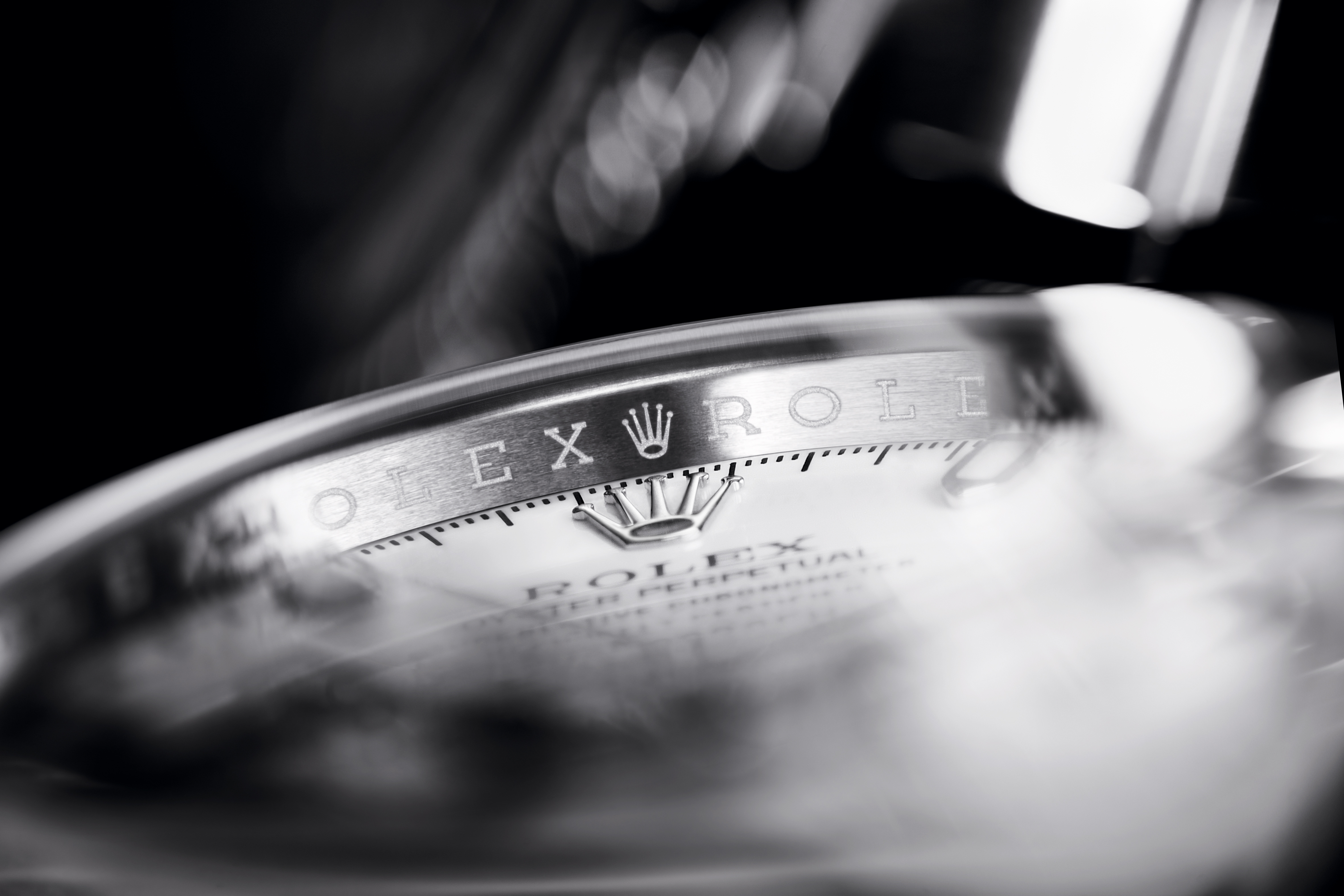 《沒有它，腕錶或許還未能普及》 沉默的材質王者---不鏽鋼