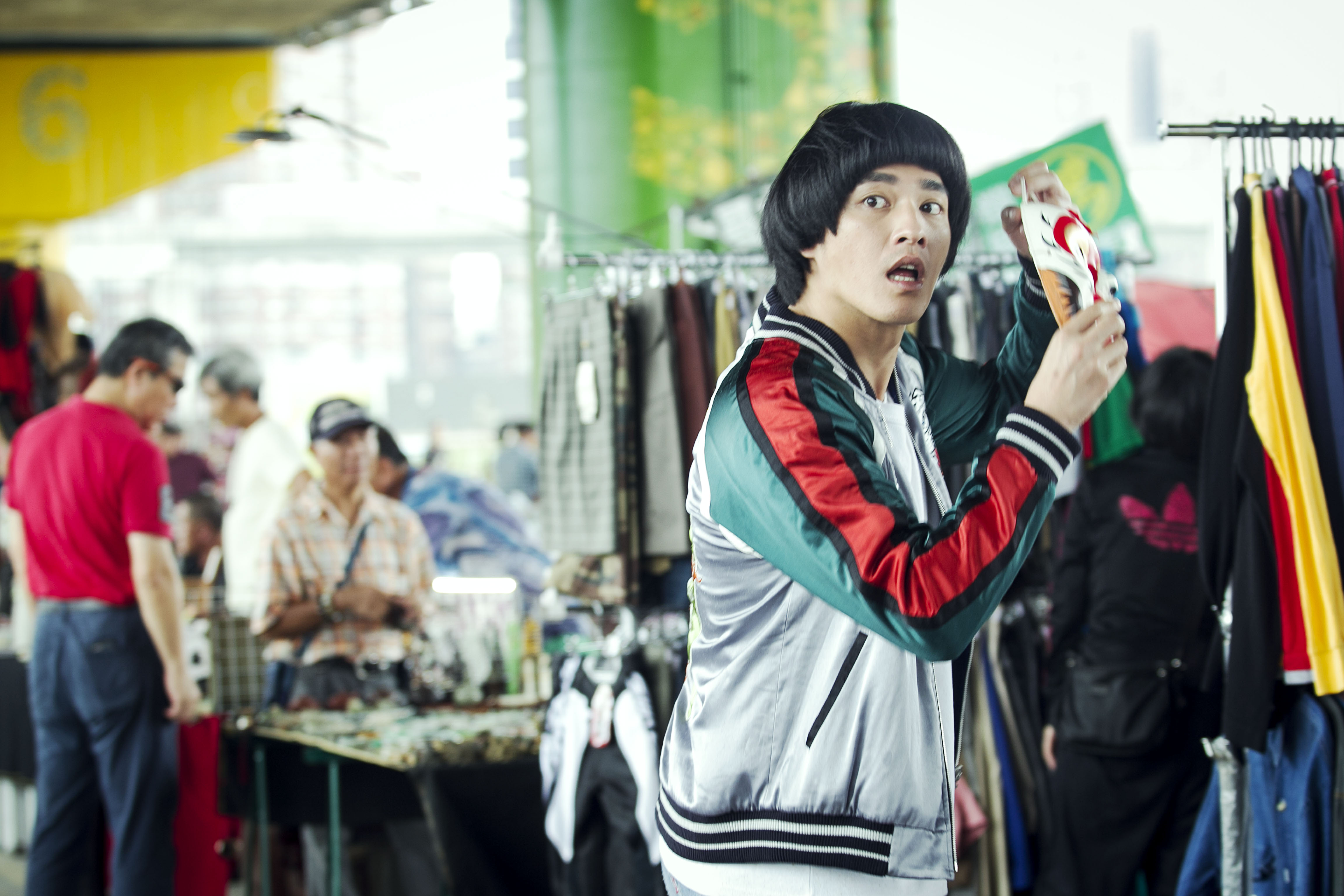 被刀砸、骨頭碎　藍正龍拍《大釣哥》成傷兵