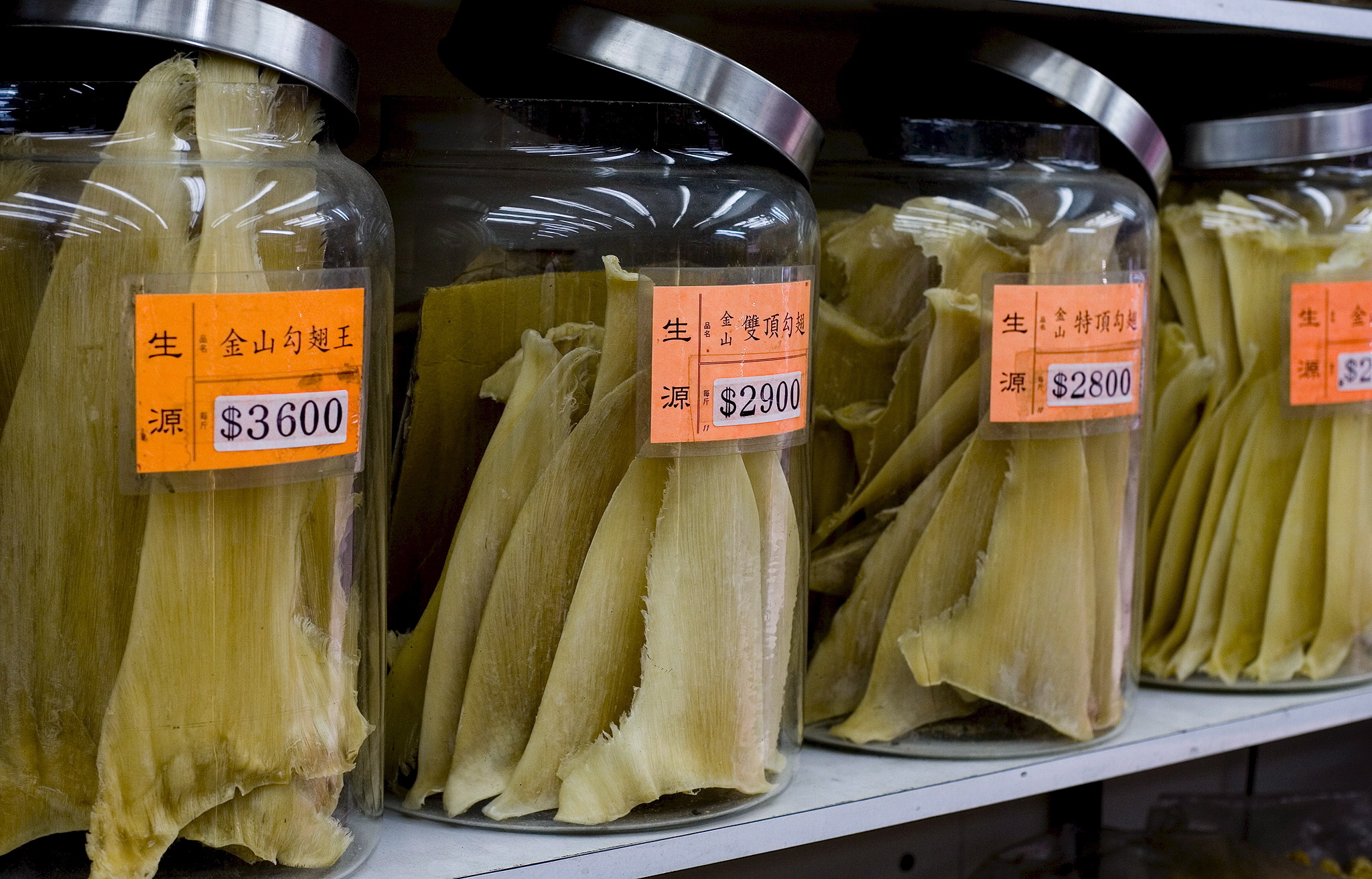 香港有全球「魚翅之都」稱號，是全球魚翅的貿易樞紐，但調查發現，多數人認為婚宴上有沒有魚翅都無所謂。（東方IC）