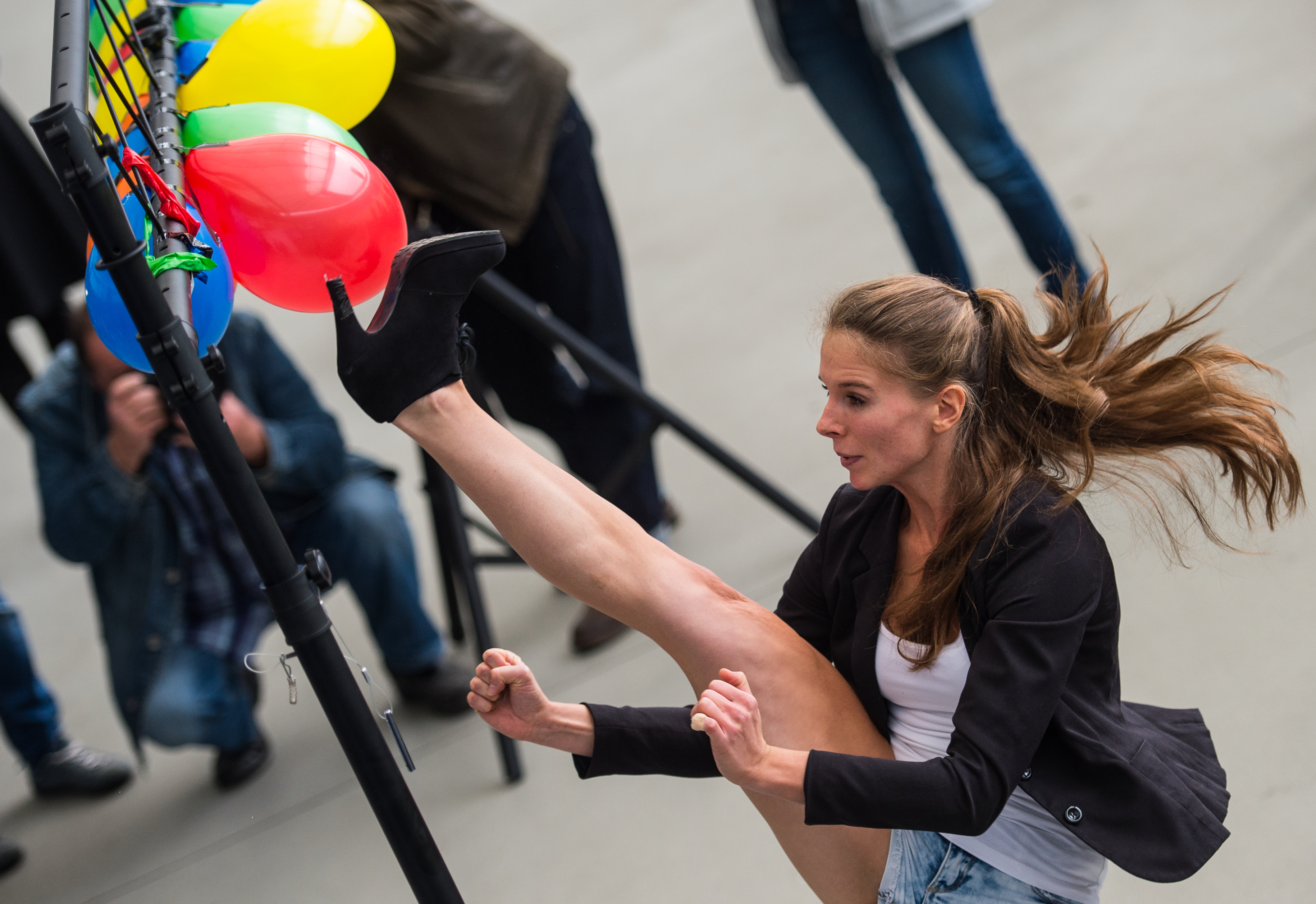 女人何以忍痛穿高跟鞋？　都是演化在作祟