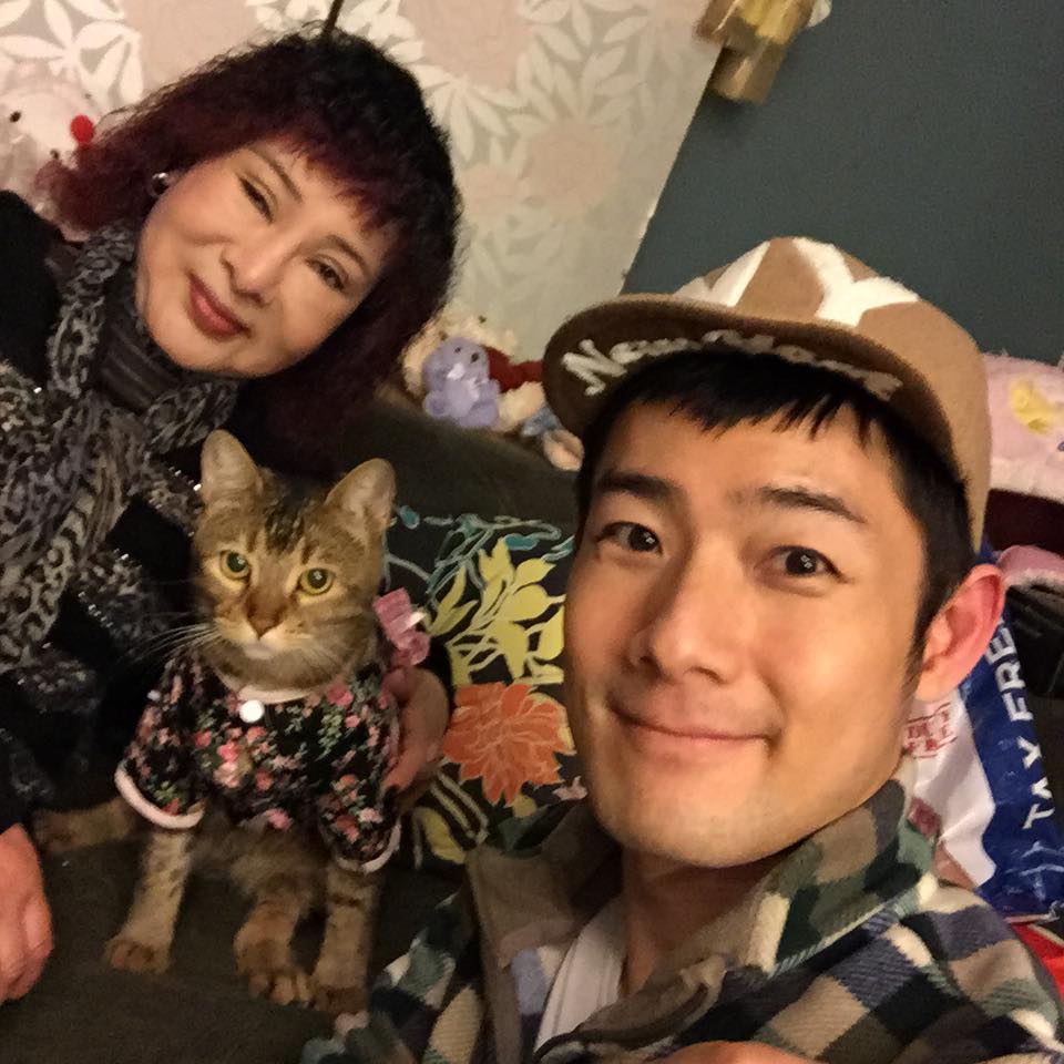 母喪後施易男臉書發聲　食不下嚥淚謝各界關心