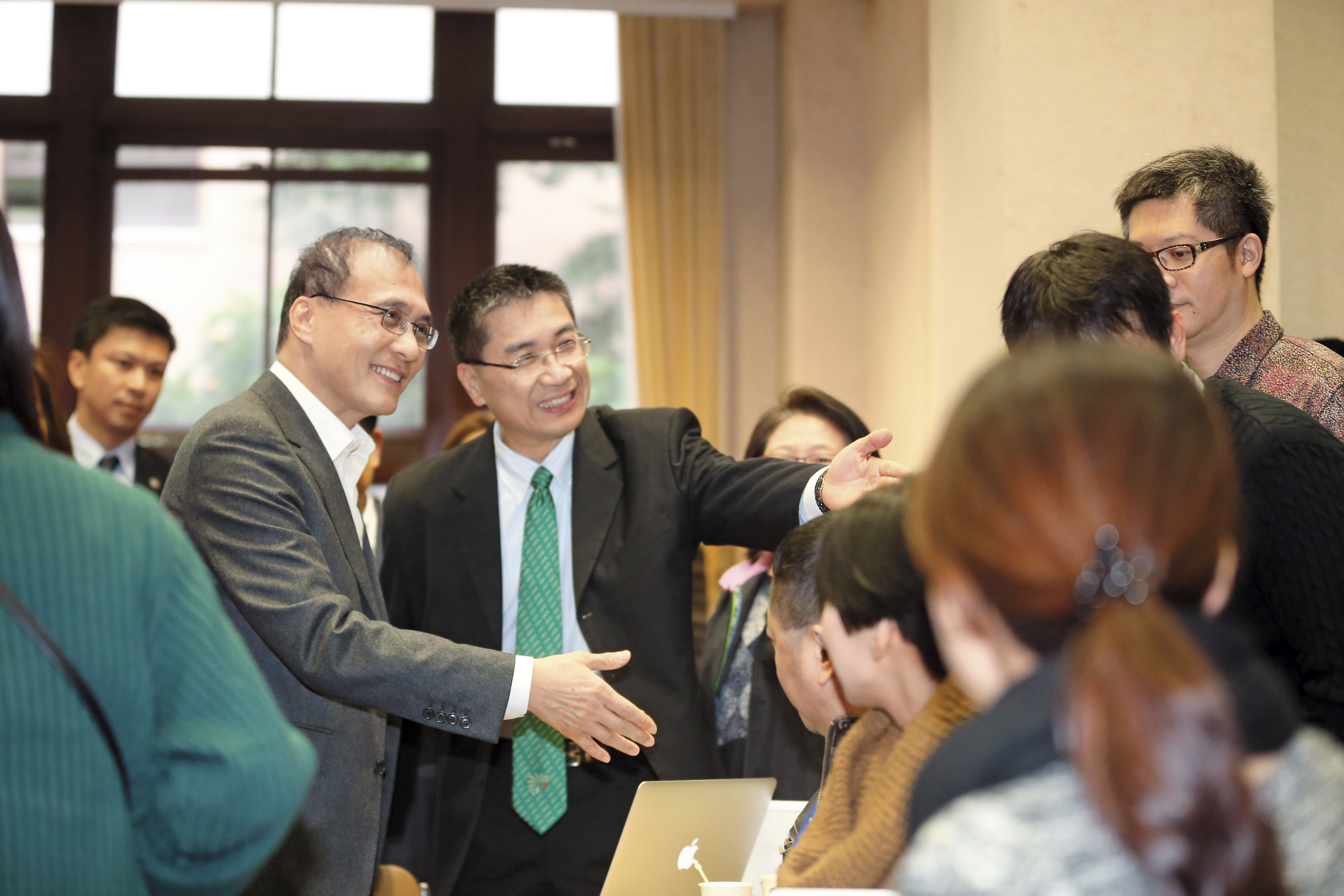 【一例一休風暴】連3錯　林全自陷險境