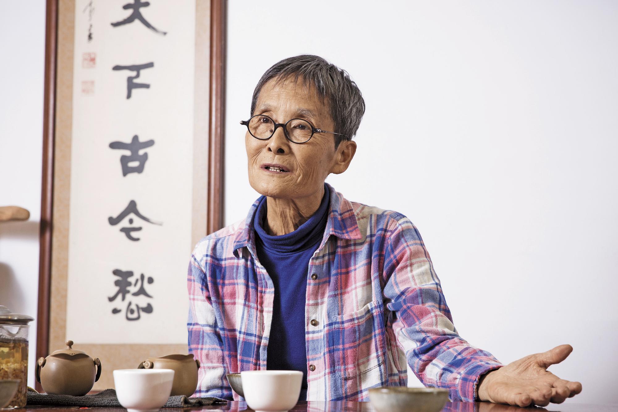 60歲了，黃郁秀覺得目前活得清爽自在。