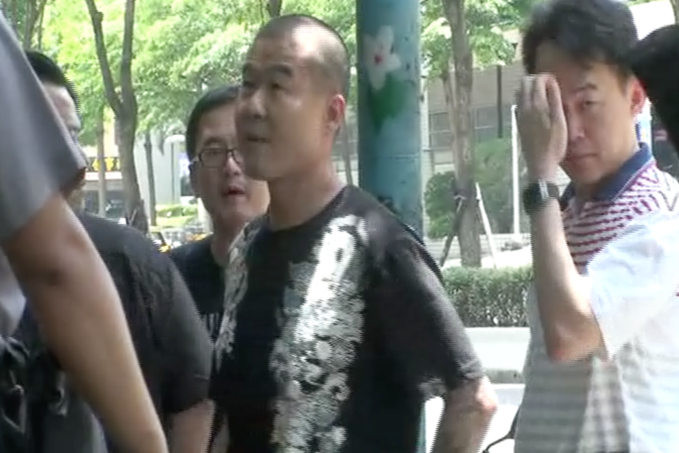嗆警不敢抓　竹聯幫堂主這下GG惹