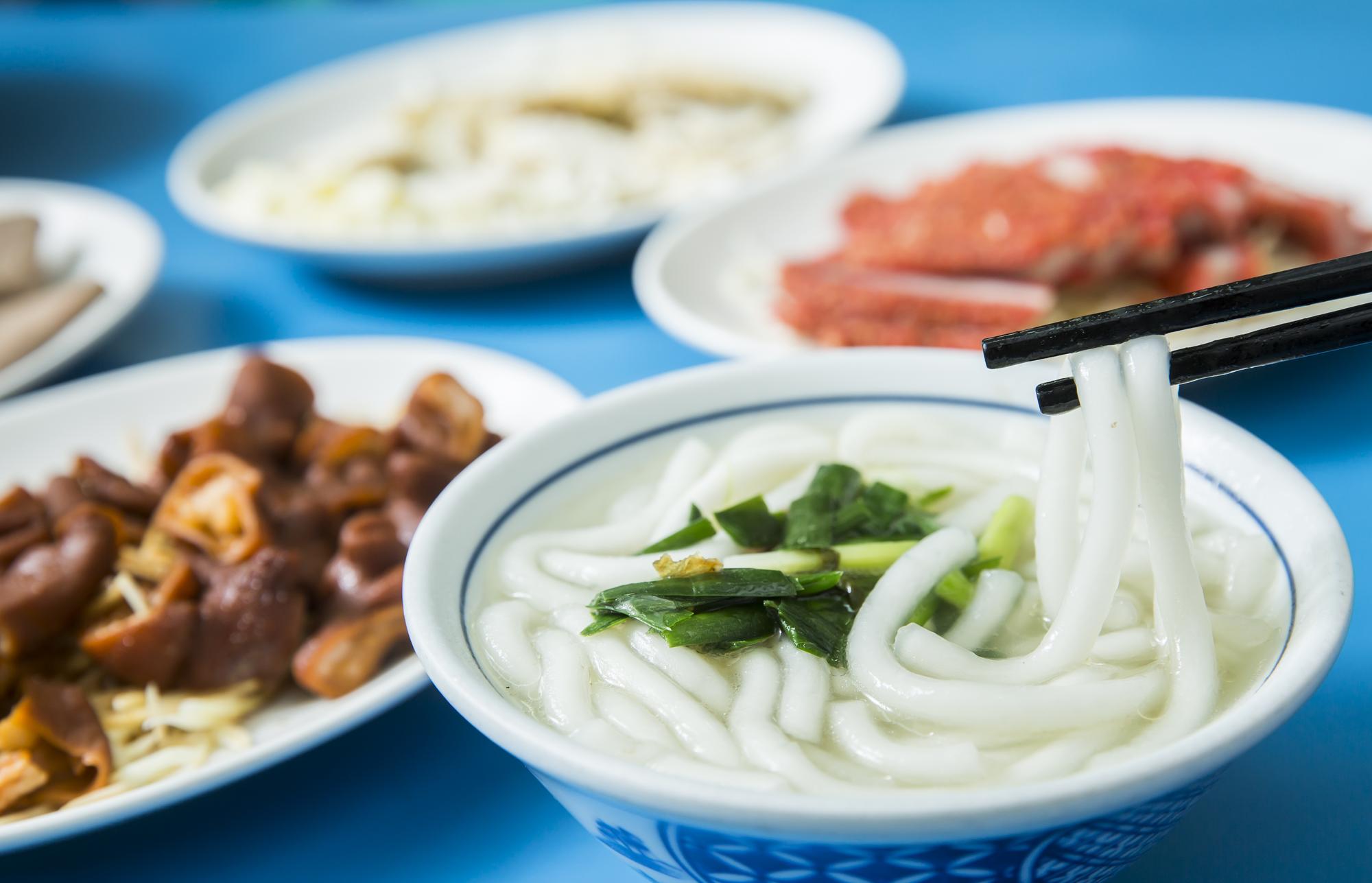 高家莊米苔目使用隔年的在來米製作,水份少,久煮不爛。(30元 /碗)