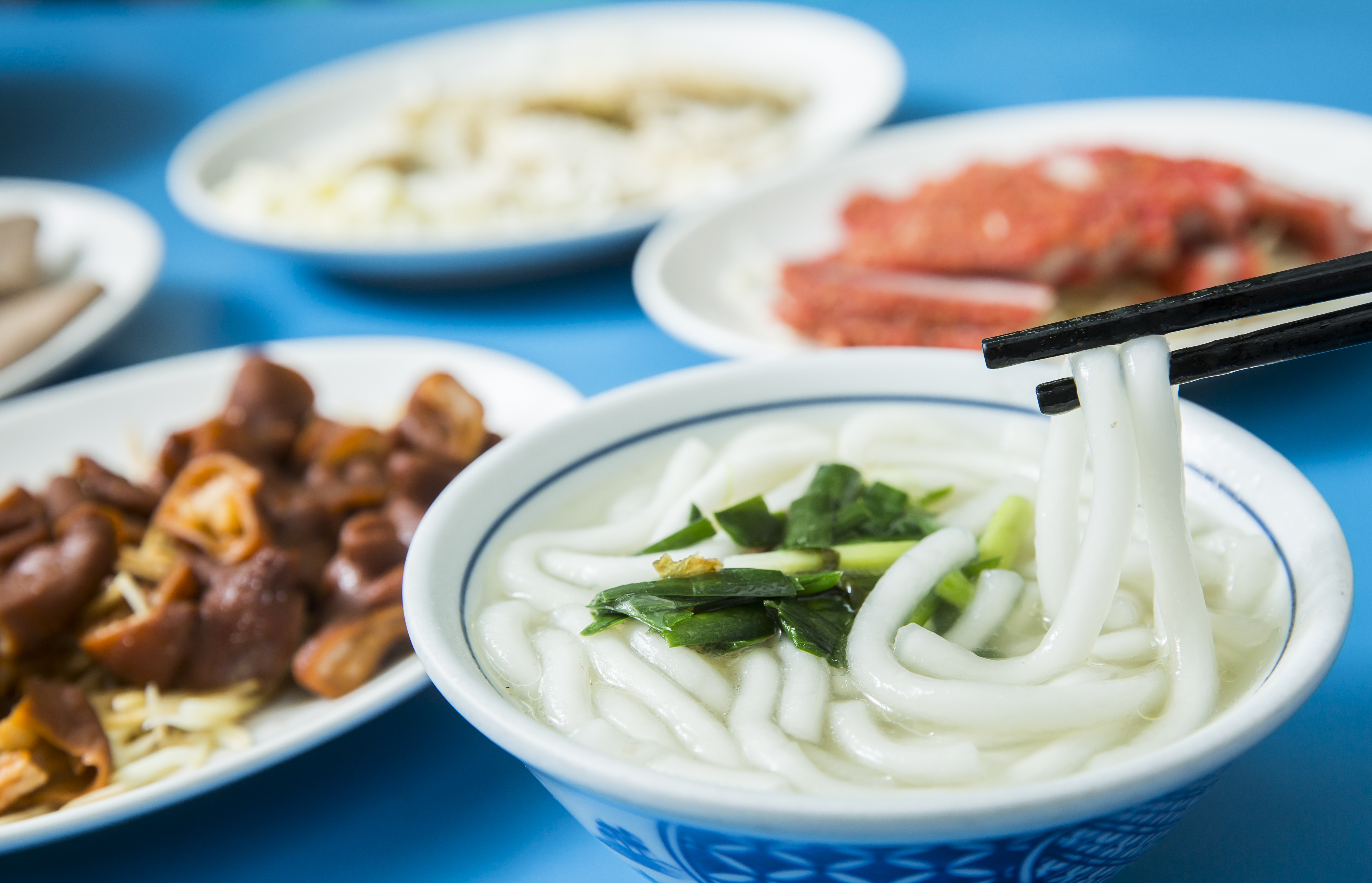 高家莊米苔目使用隔年的在來米製作,水份少,久煮不爛。(30元 /碗)