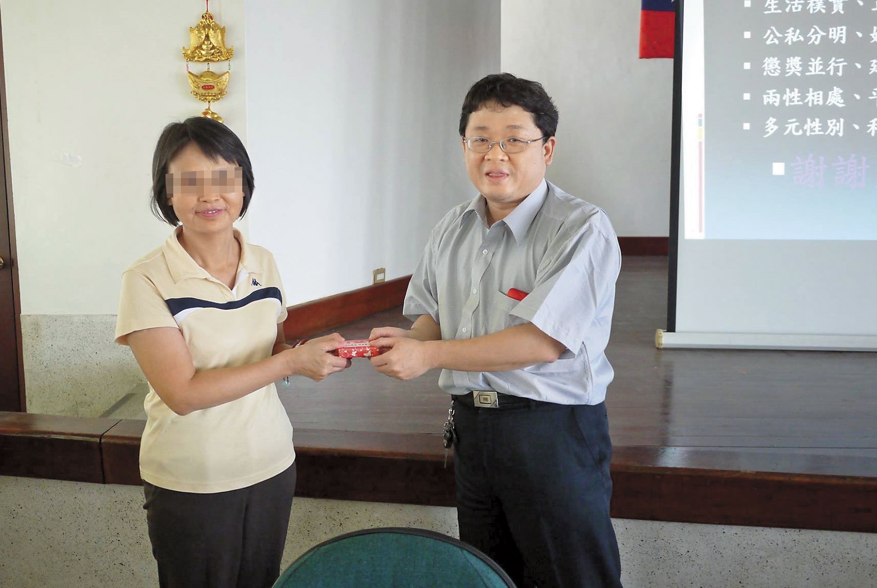 【淫檢知法玩法】搜出情趣用品突破心防　淫檢成情色版主揪官員打砲