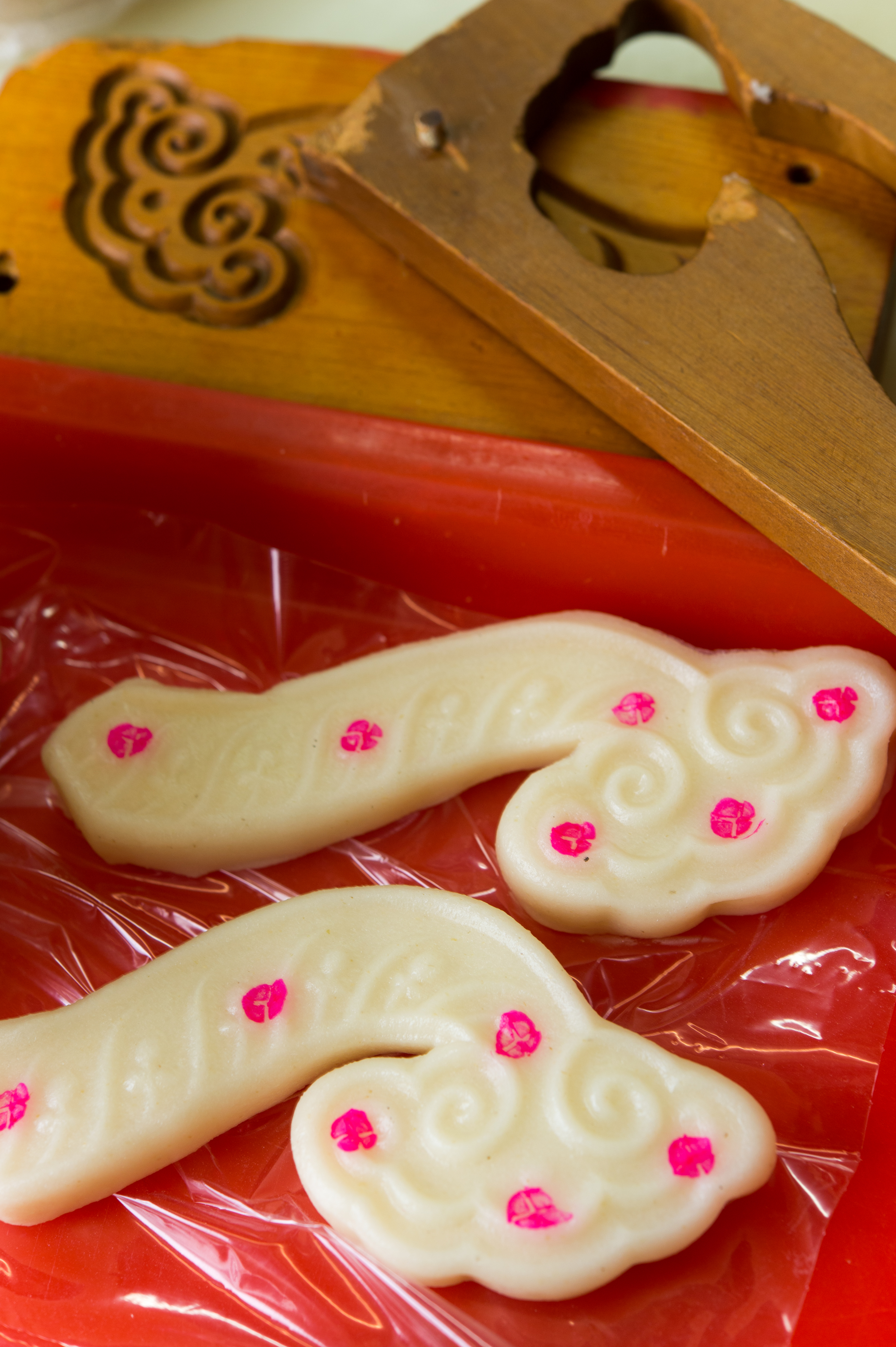 「如意」年糕亦是熱門的祭祀供品。（100元／對）
