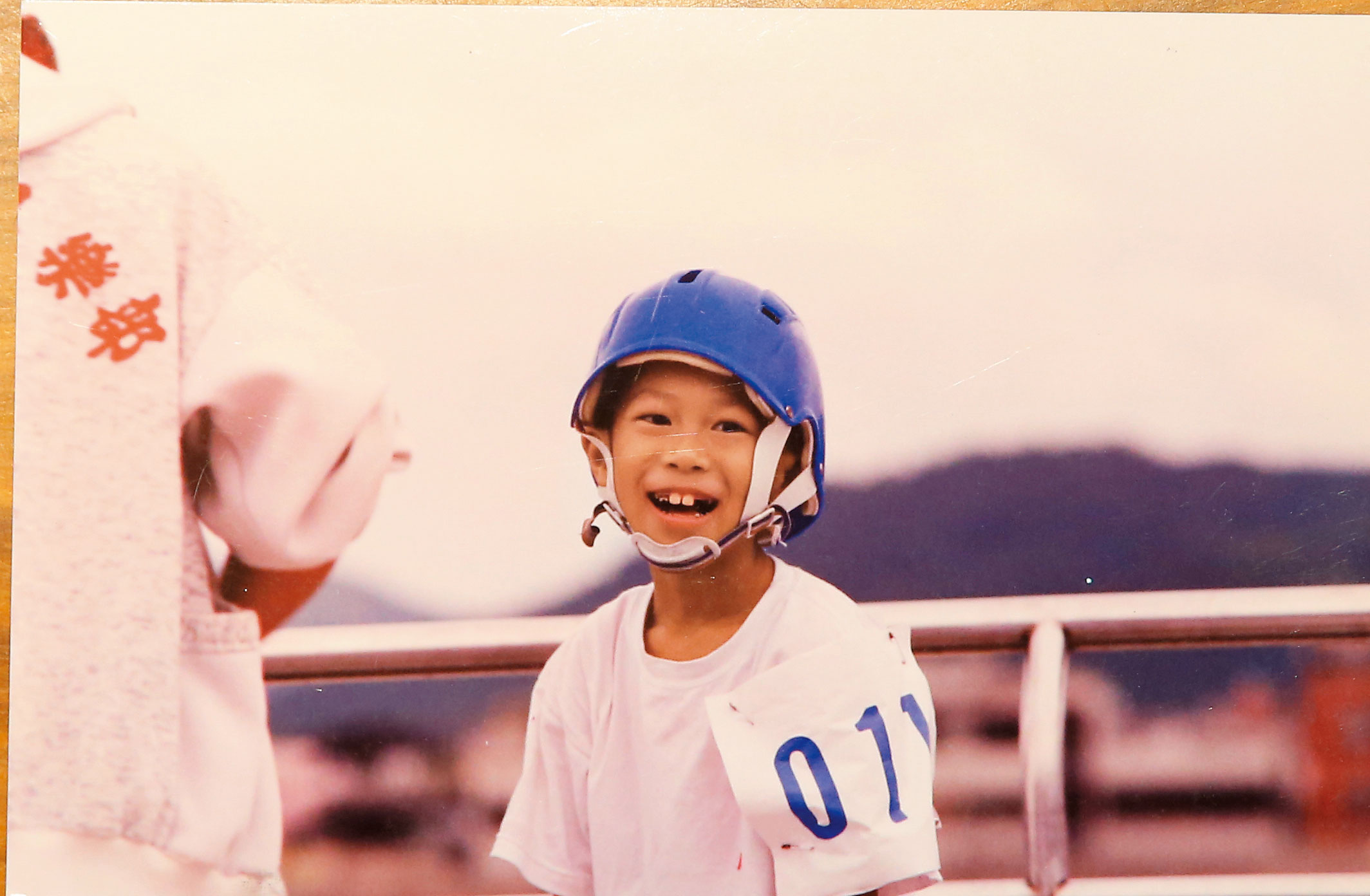 陳彥博6歲開始溜競速直排輪，學了10年，獲獎無數，為了練特技溜法，摔斷過左右手，還跌破前額，縫了7針卻不哭不鬧，很能忍痛。（陳彥博提供）