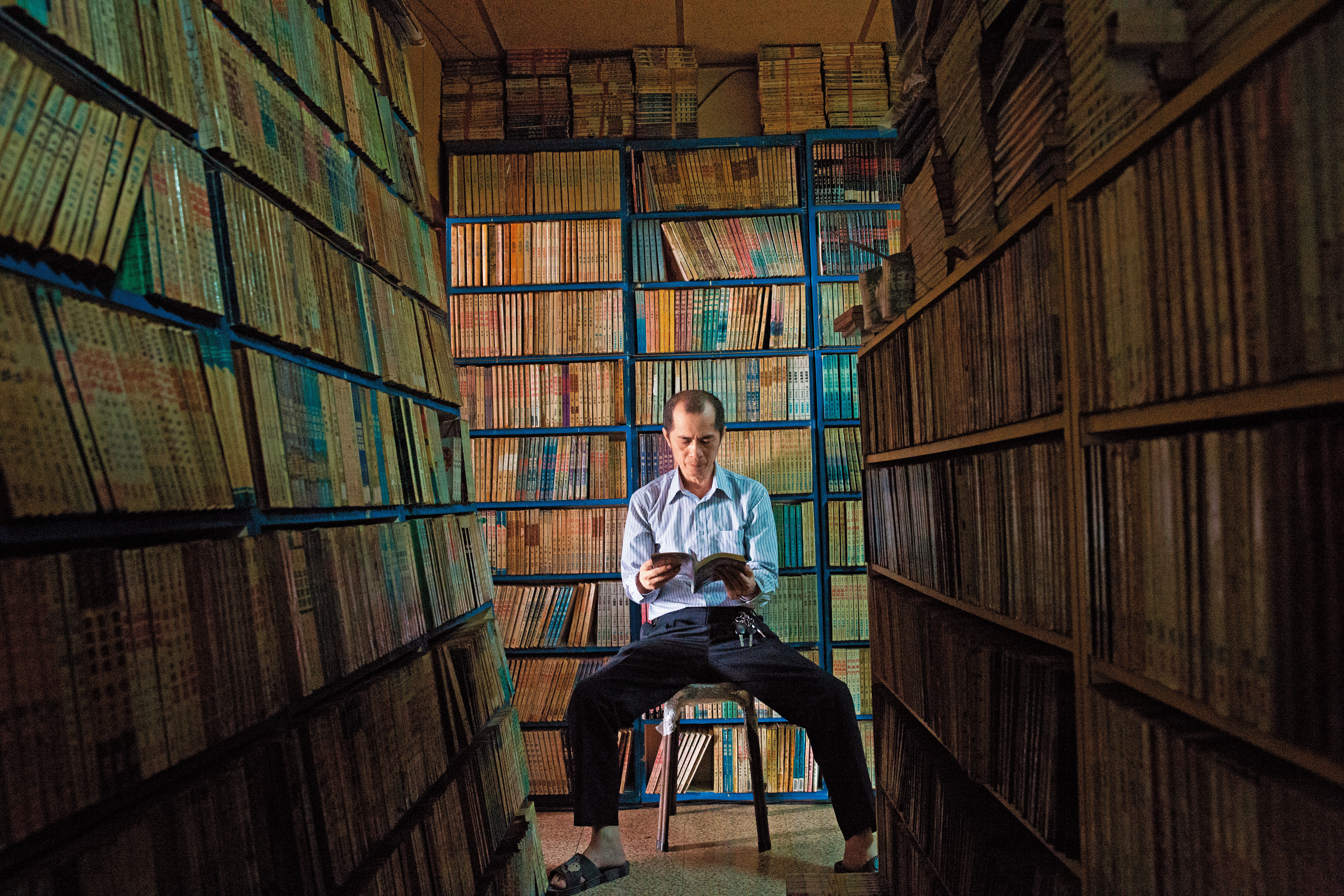 【鏡相人間】一個人的武林　林志龍和他的老武俠書店