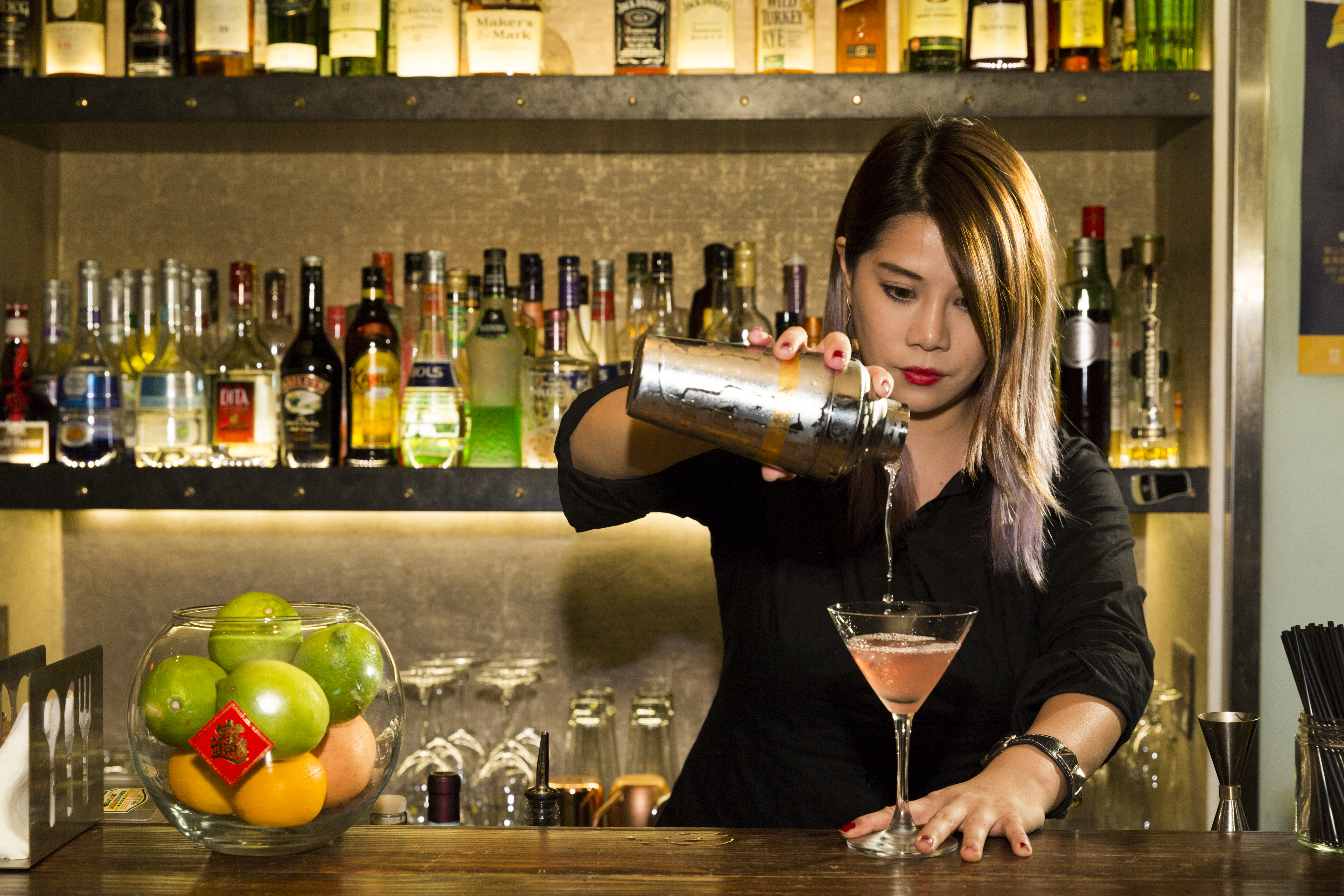 【好久不見】當不慣上班族　櫻桃幫吉他手賣酒維生