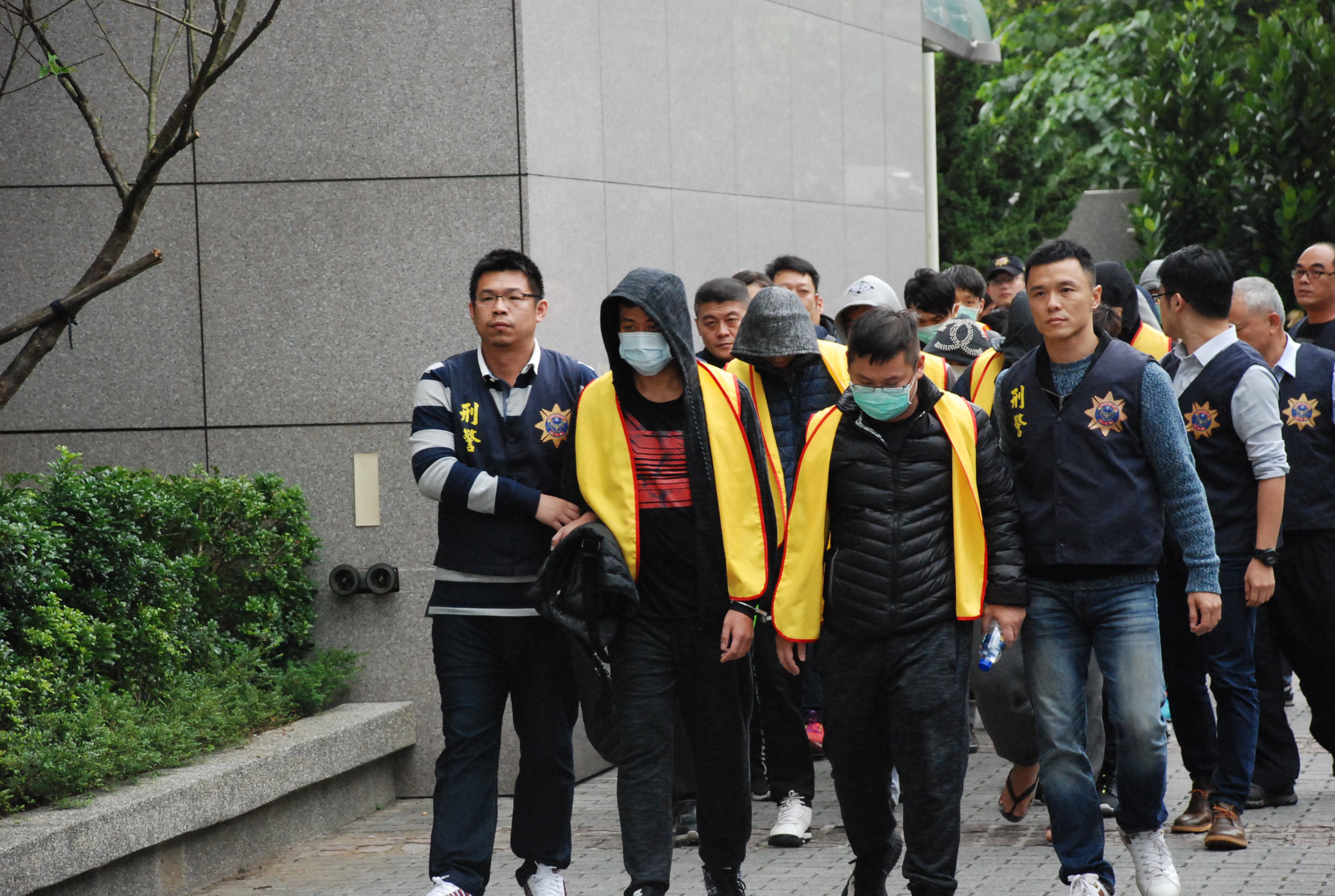 詐騙近6億台幣天價　兩岸警方聯手破獲詐騙機房