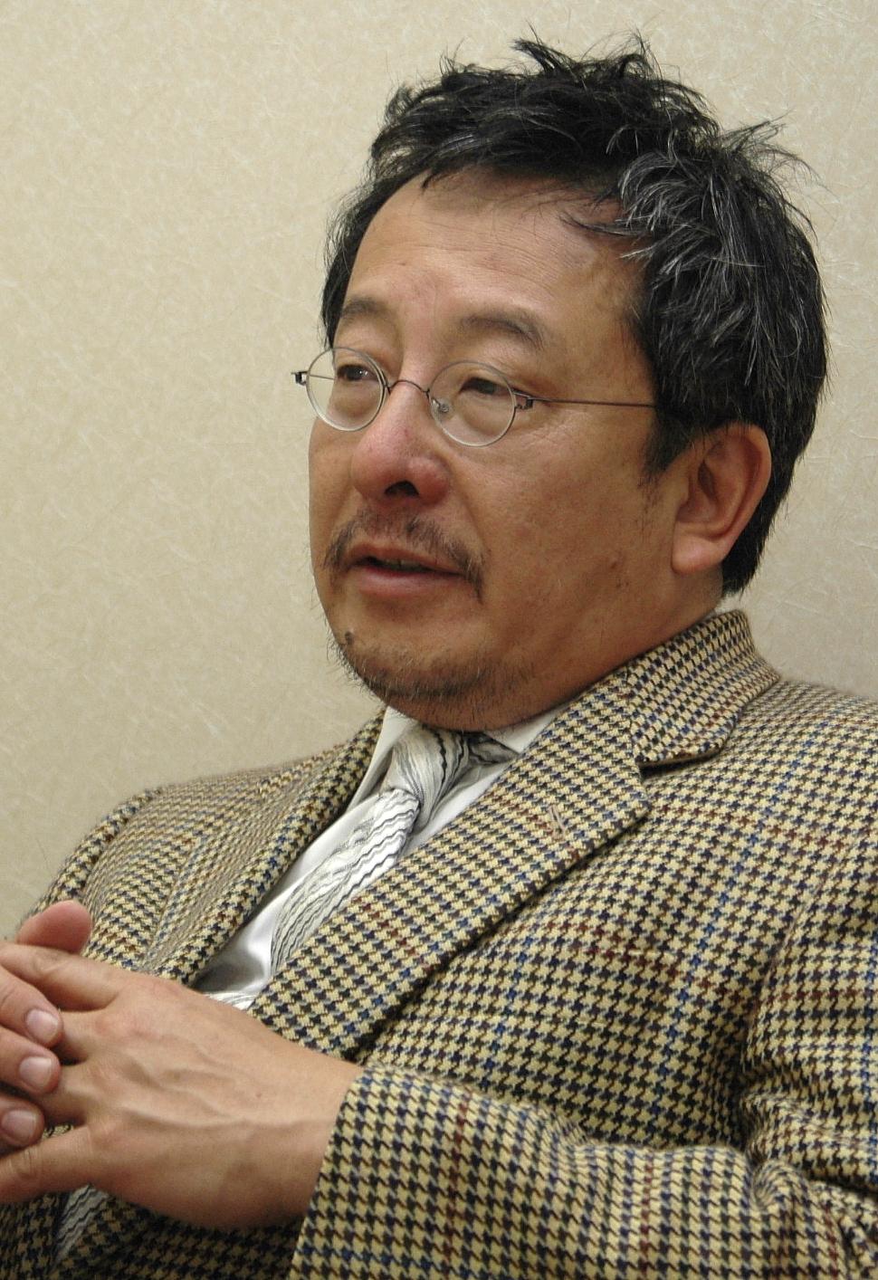 四方田犬彥。(黑眼睛文化)