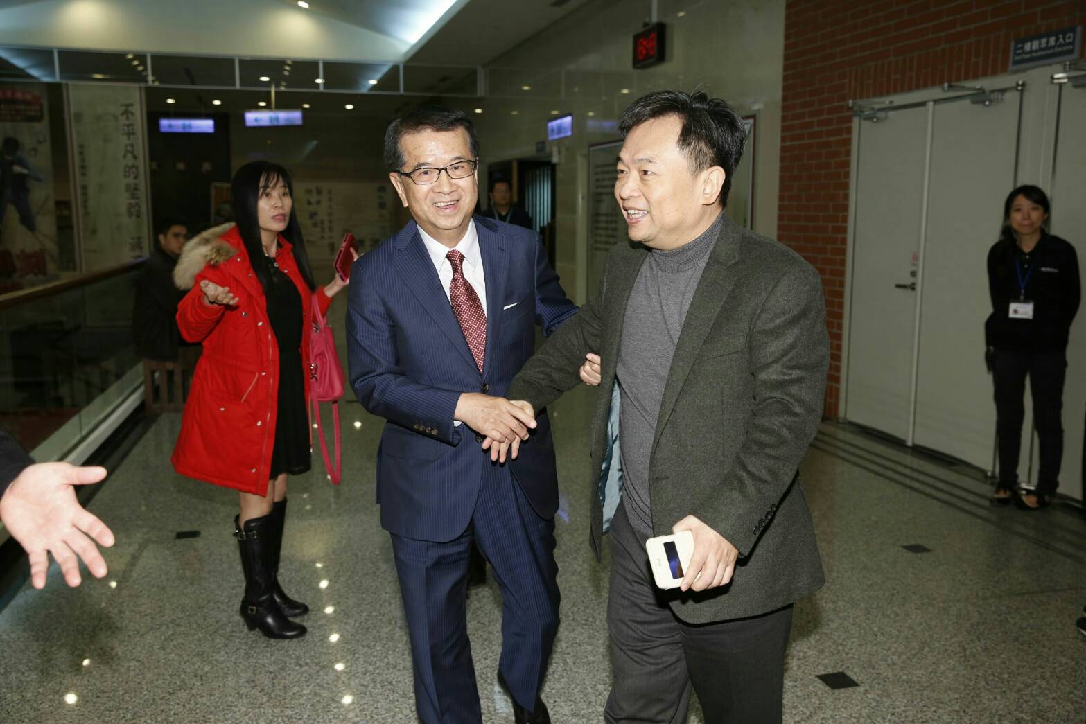 全聯董事長林敏雄表示,當初會接下傳藝中心的經營,就是因為總裁徐重仁(右2)。