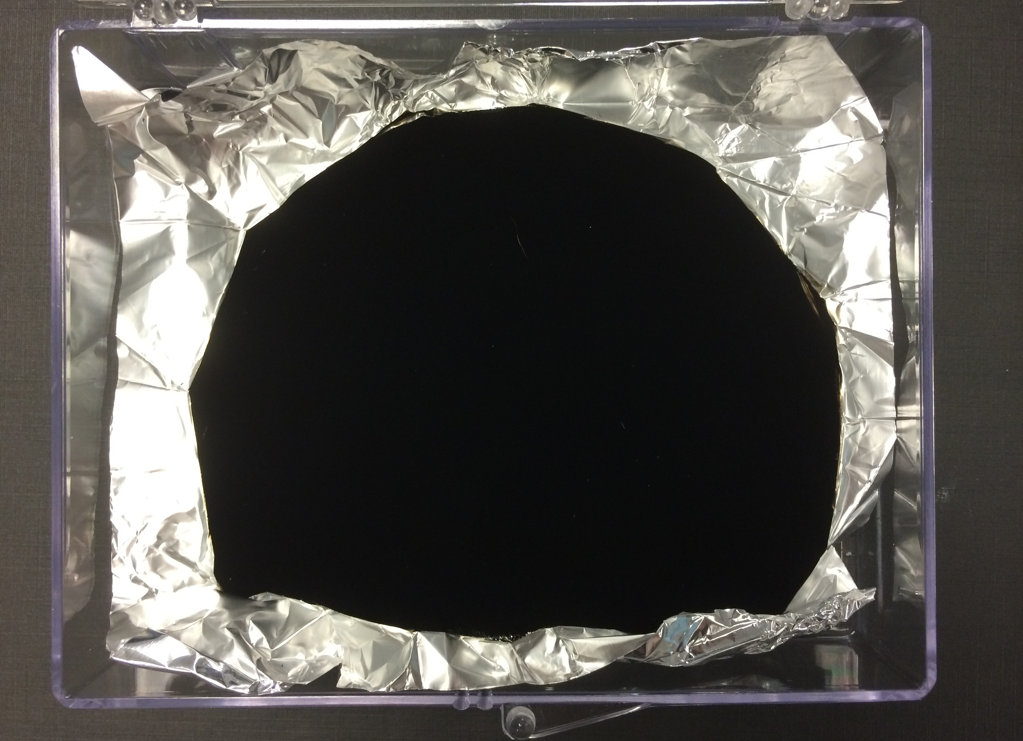 【歐K看歐洲】顏色也可被壟斷？極黑慘遭綁架　粉紅率先起義