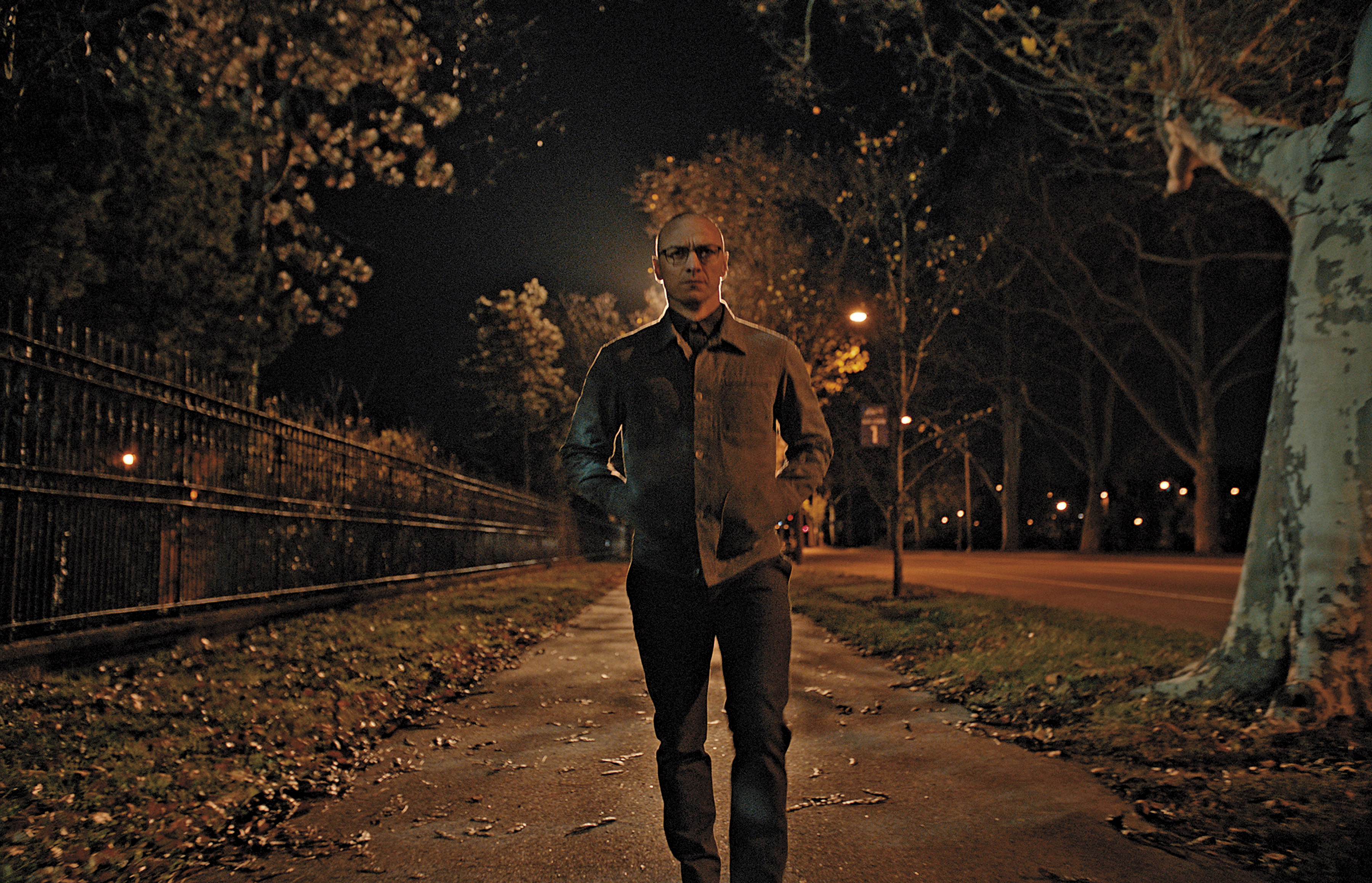 獨家專訪《分裂》導演　驚悚大師回歸嚇破膽