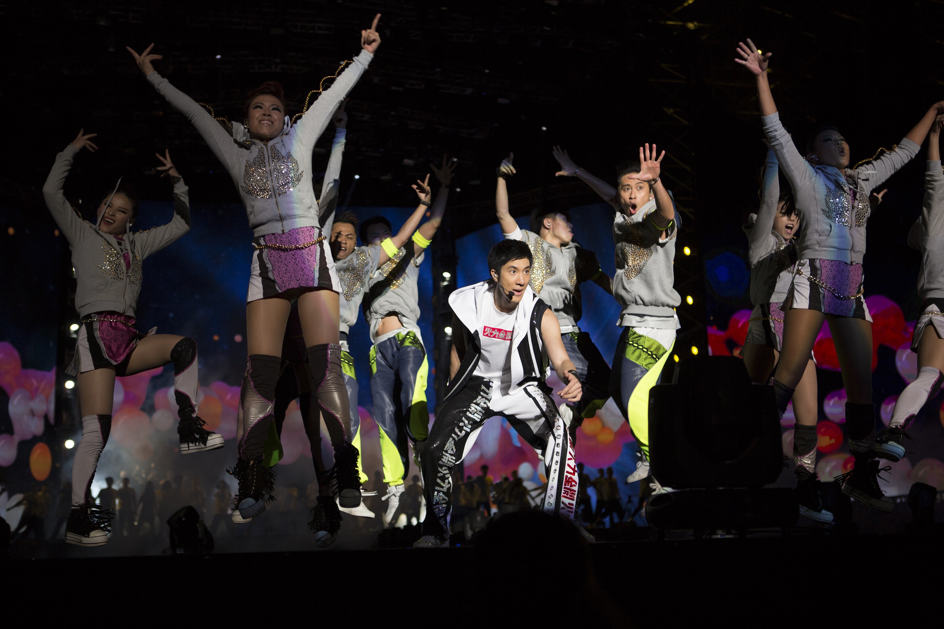 王力宏是這樣求婚的！演唱會電影聽見悄悄話　