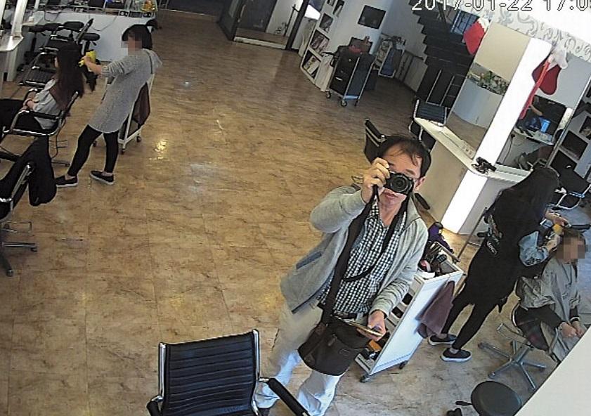 本刊記者循線找到新竹艾朵美髮美容院，直擊在網路上畫面的實境，記者採訪實況也同步對外公開。