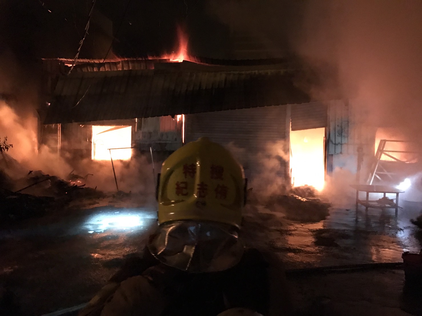 大年初一惡火　精障男與母葬身火窟