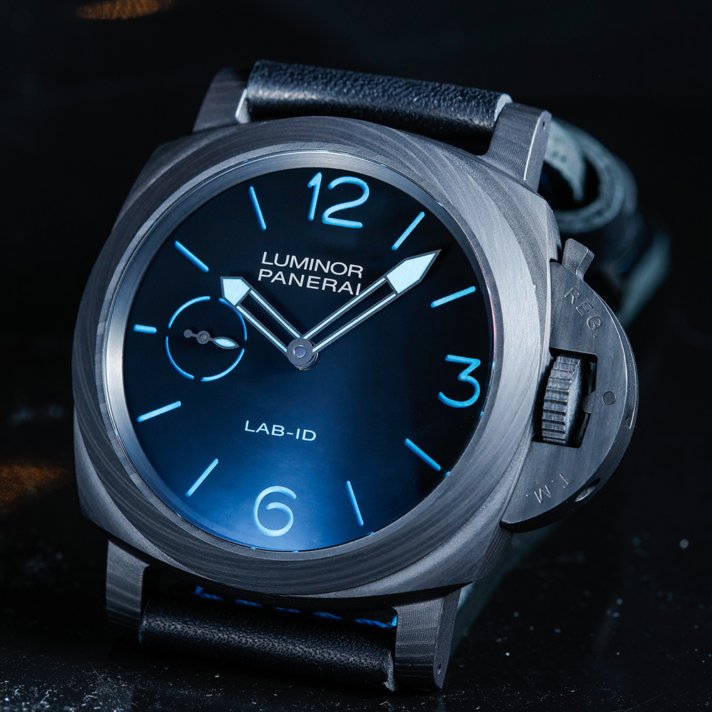 PAM00700限量50枚，建議售價為NT$ 1,660,000。