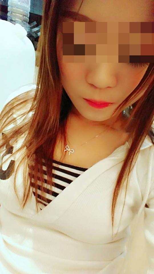 邱女上妝之後，看來比實際年齡成熟。