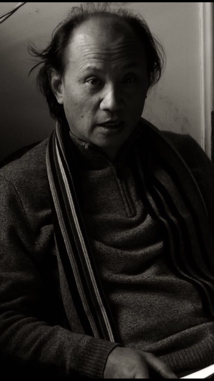 作者金宇澄，六岩攝影，東美出版提供