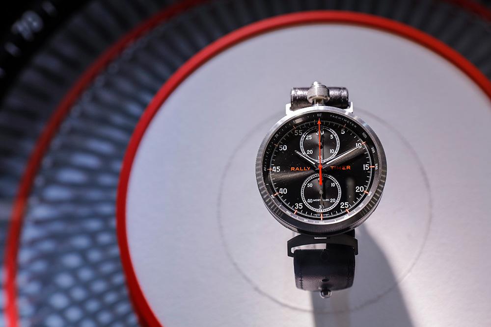 Timewalker系列拉力賽計時腕錶限量款,50mm大尺寸加上12點鐘位置的大錶冠,外型相當搶眼。