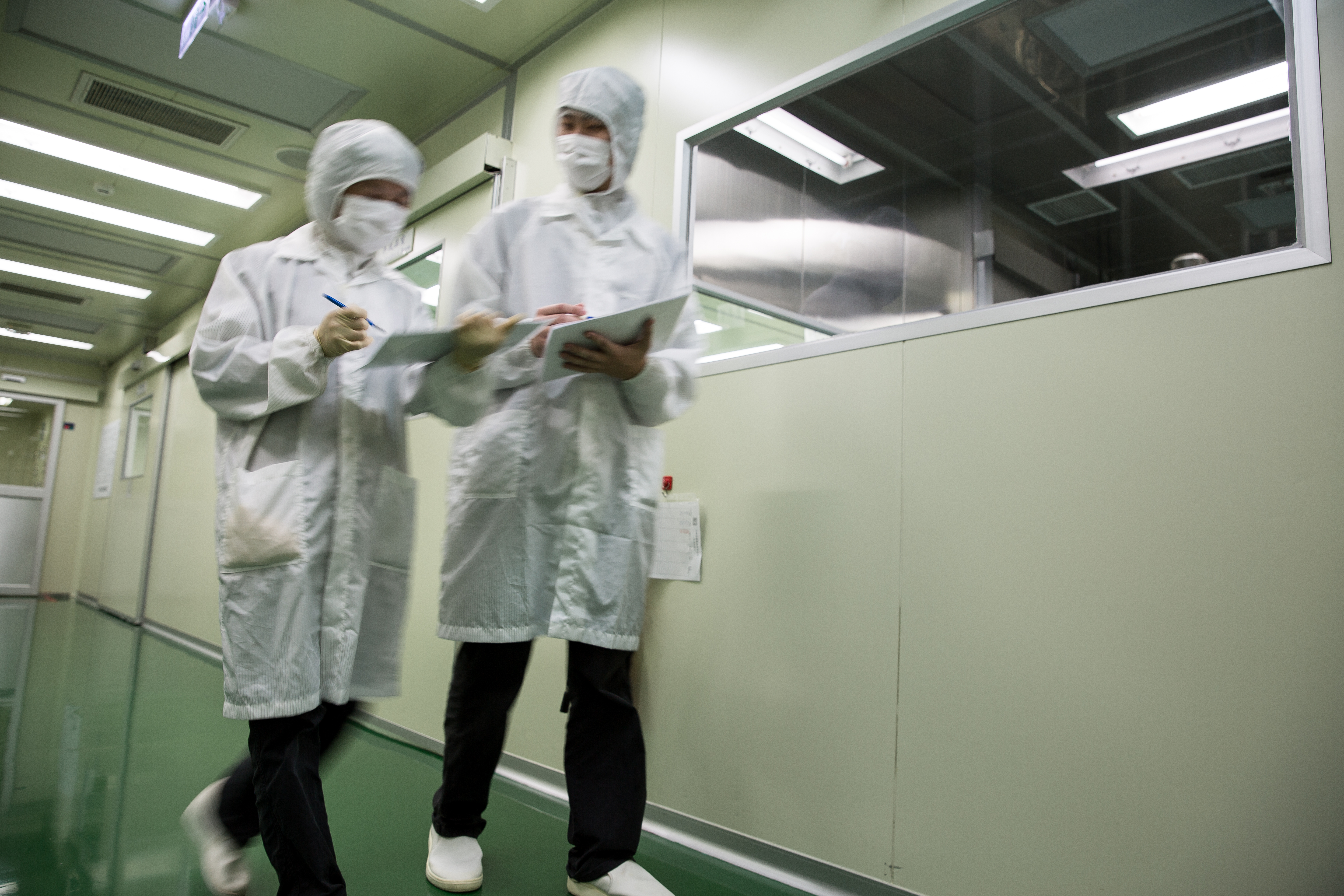 柏諦集團旗下在兩岸共有9座工廠，其中有7座符合GMP(優良製造標準) 認證標準。