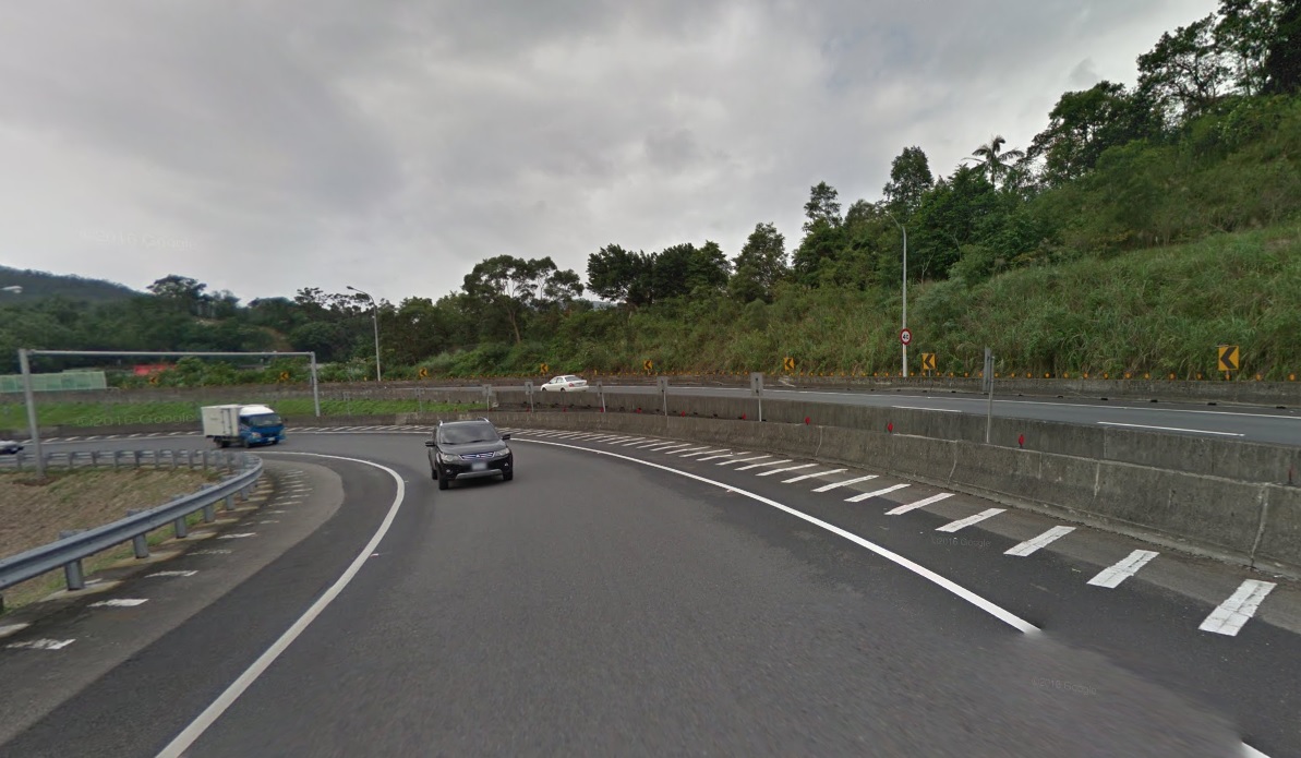 事發地點位於國道三號與國號五號之間的交流道，正好是北檢與士檢轄區交界處。