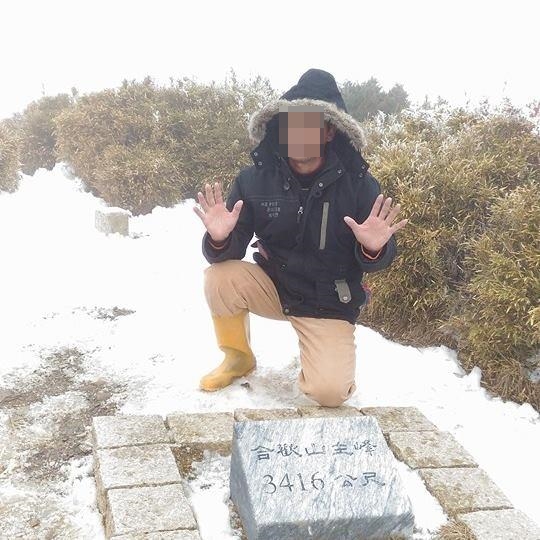 蝶戀花旅行團的導遊蕭如進，在這次國道意外中喪生。