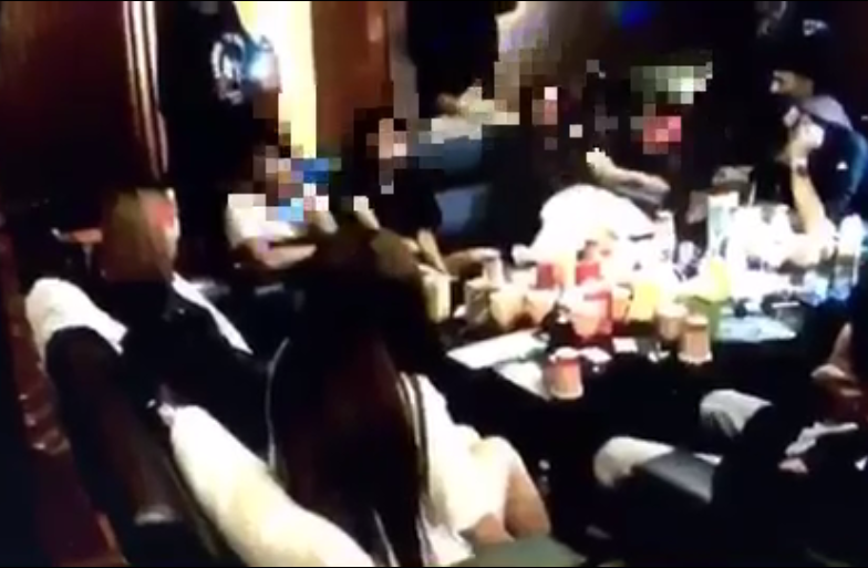 陳重光一行人在汽車旅館內開毒趴，遭警方破獲。