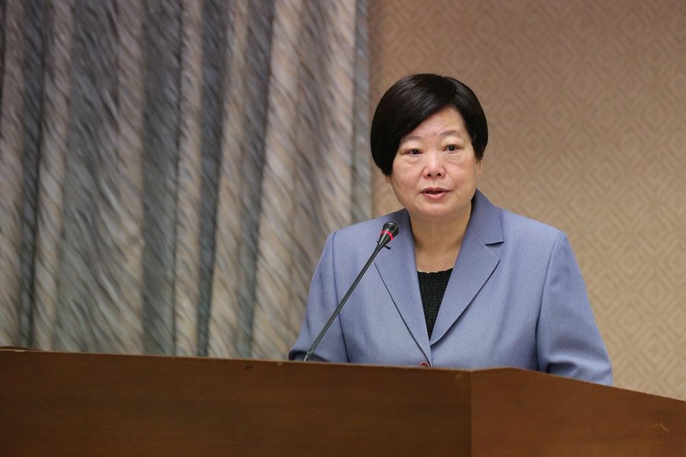 勞動部負責勞檢的職業安全署署長劉傳名意外遭到撤換，本刊獨家掌握，這項人事案是前勞動部長郭芳煜任內的決定，意外新部長林美珠（圖）竟然沒意見。