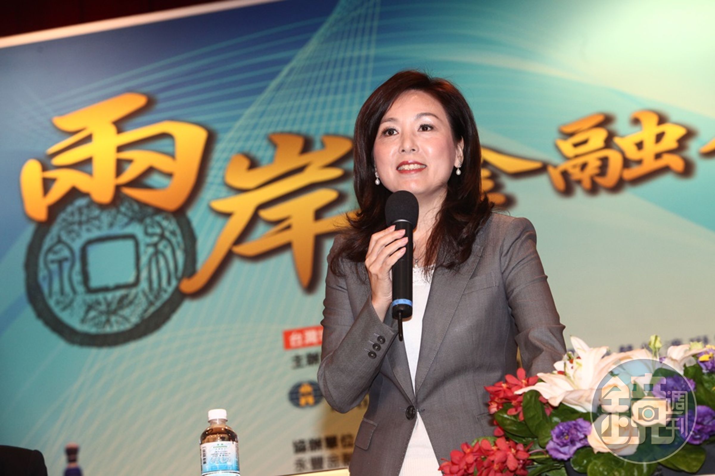 新光金總經理李紀珠首度打破沉默強調，公司績效就是她的KPI。