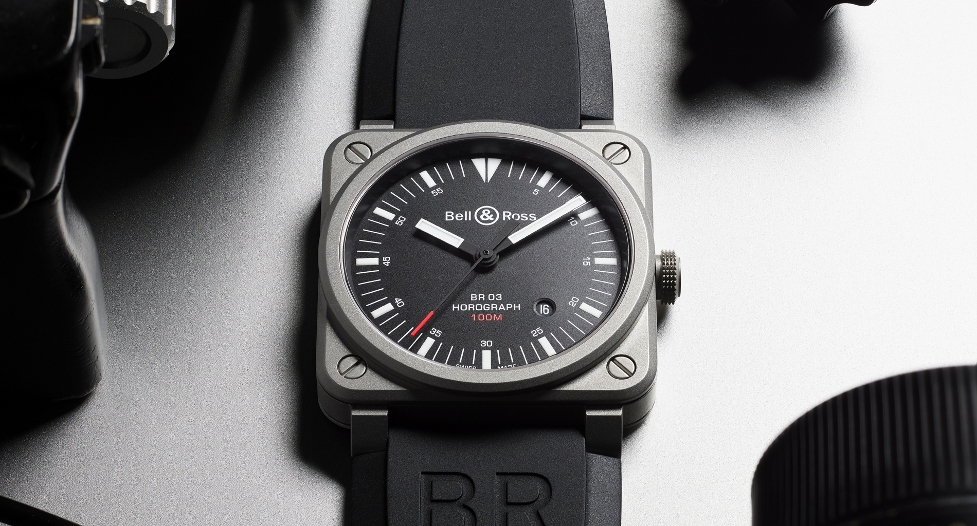 【Pre Basel 2017】 退伍轉文青？《BELL & ROSS》BR03-92 Horograph