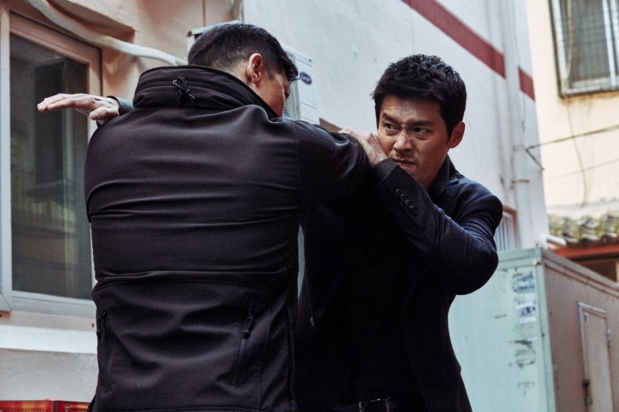 《機密同盟》劇照，炫彬武打戲份親自上陣，虎虎生風。