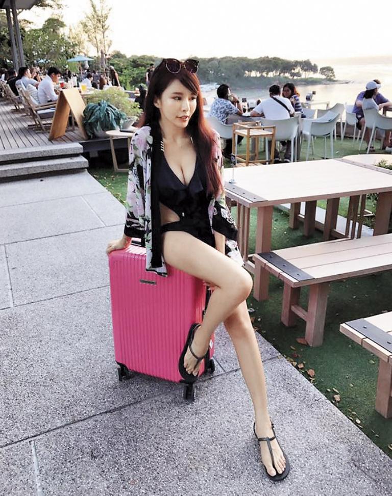 蘇心甯21歲就開髮廊當老闆娘,賺進第一桶金,非常有生意頭腦。(翻攝自蘇心甯臉書)
