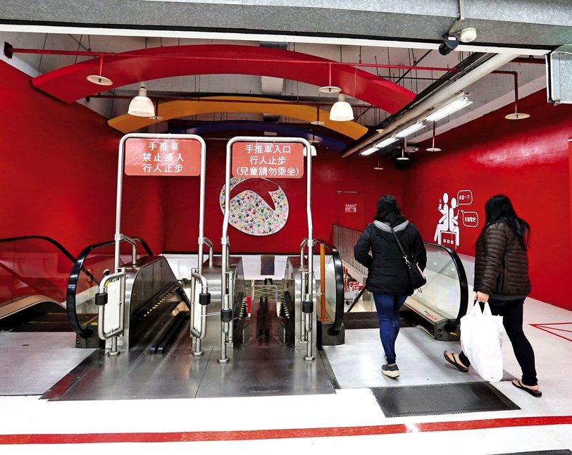 大潤發景平店的老舊電扶梯,也由台灣通力公司負責保養維修。