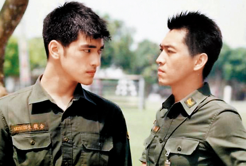 金城武（左）與庹宗華（右）於1994年主演的《報告班長3》，堪稱軍教片經典。