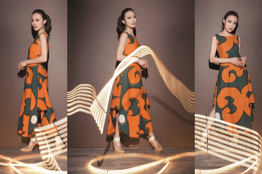 容祖兒在歌壇耕耘了18年，剛出道時的事情還記憶猶新，「反而中間的過程不知道怎麼就一下過去了。」