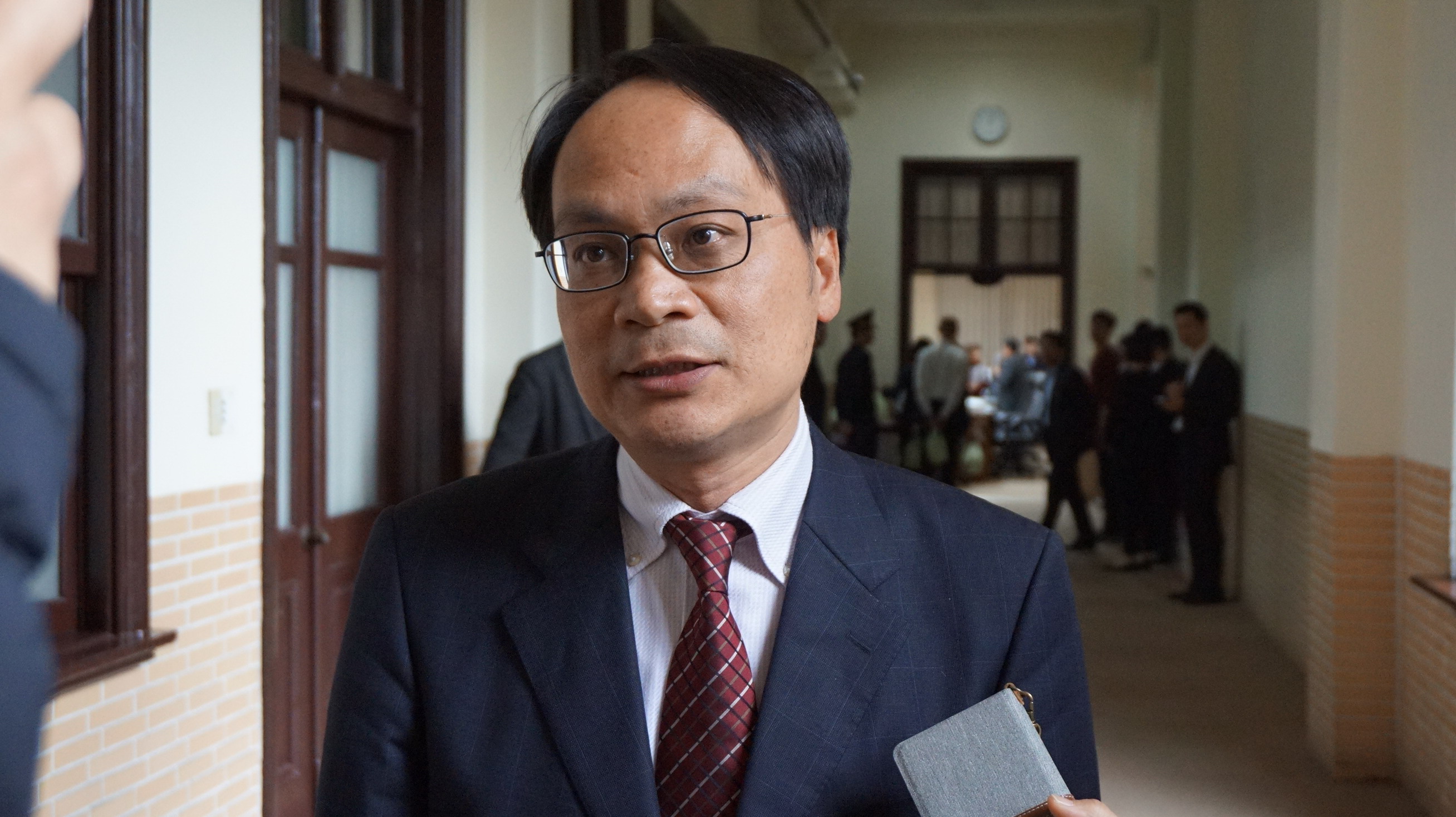 司改國是會議已進行2場分組討論，籌委會執行副祕書林峯正遭質疑導引結論，他針對發言不當道歉。