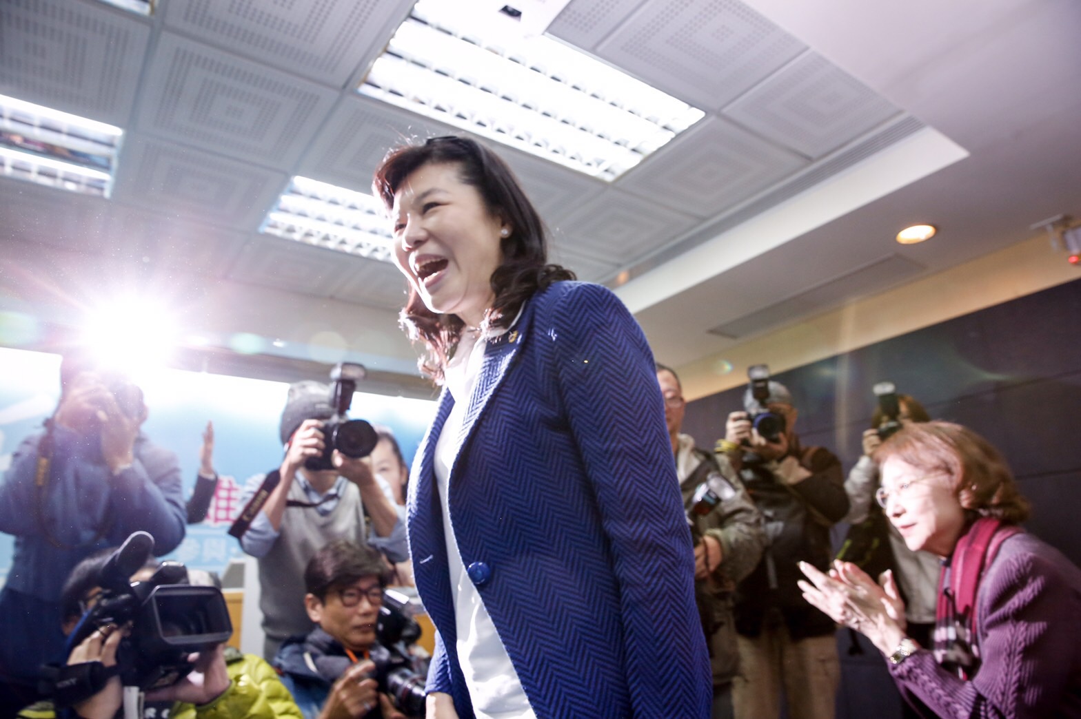 女黑馬潘維剛出線，撼動主席洪秀柱票倉。