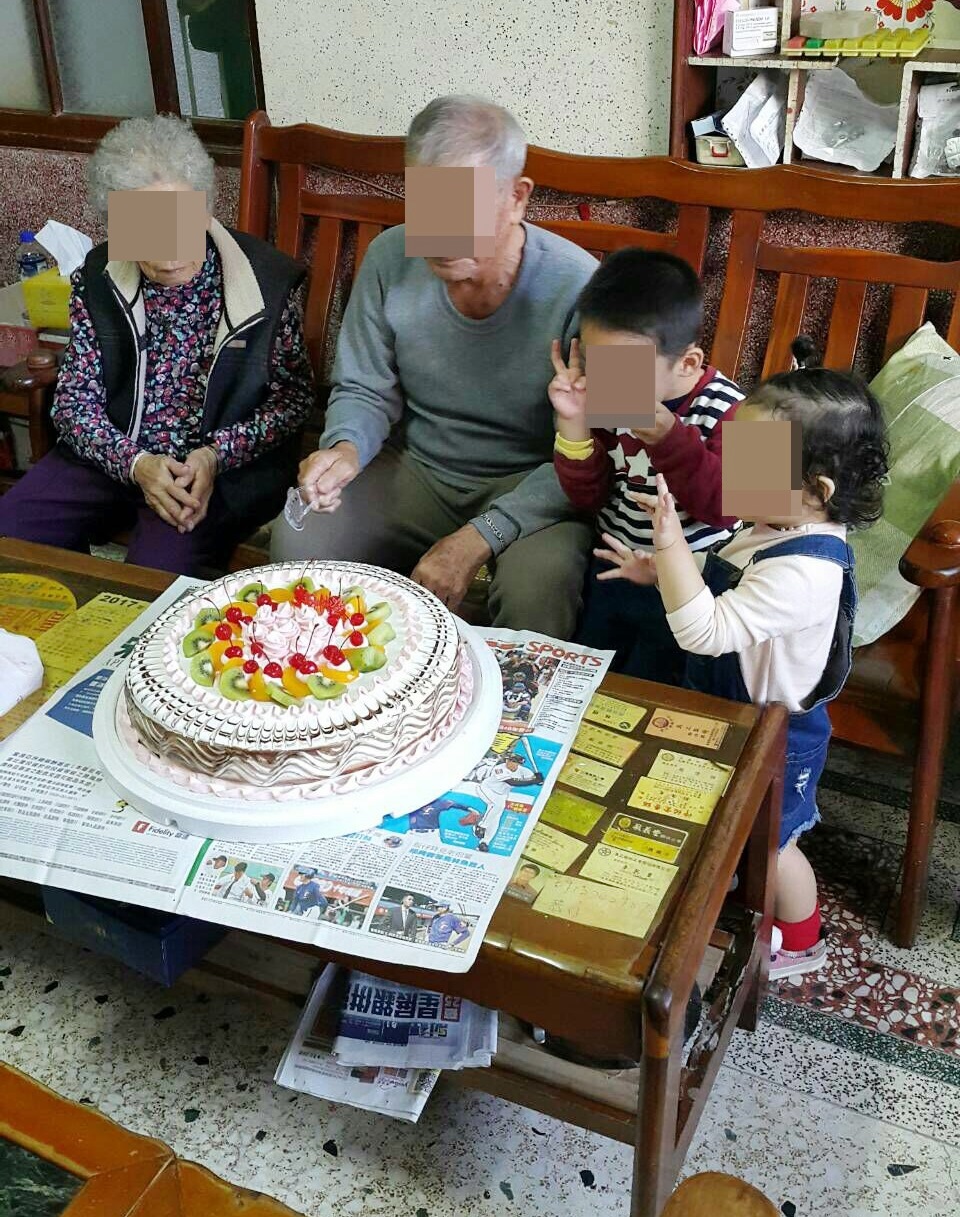 82歲老翁與家人安養天年，沒想到巡視魚塭竟遭砍傷。