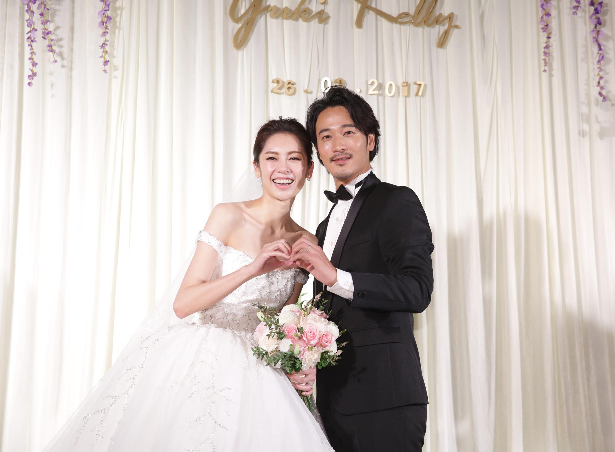 凱渥名模廖奕琁(Kelly)與同門藝人鈴木有樹(Yuki)於寒舍愛麗酒店舉行婚宴,席開25桌。