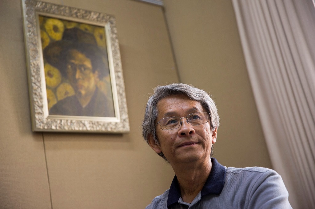 陳立栢是陳澄波的長孫，退休後回台接任陳澄波文化基金會董事長職務，積極進行教育文化工作。