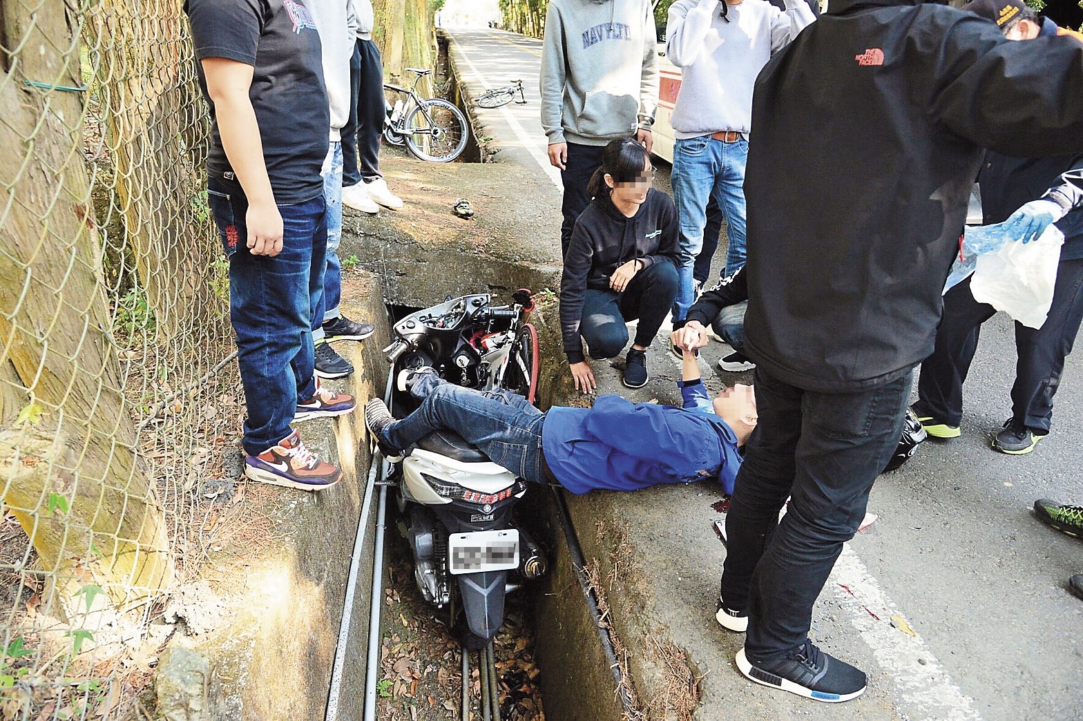 撞上林美玲的肇事者李政憲過彎時失控跨越雙黃線，他事後也向檢察官坦承自己當時完全沒煞車。（小君提供）