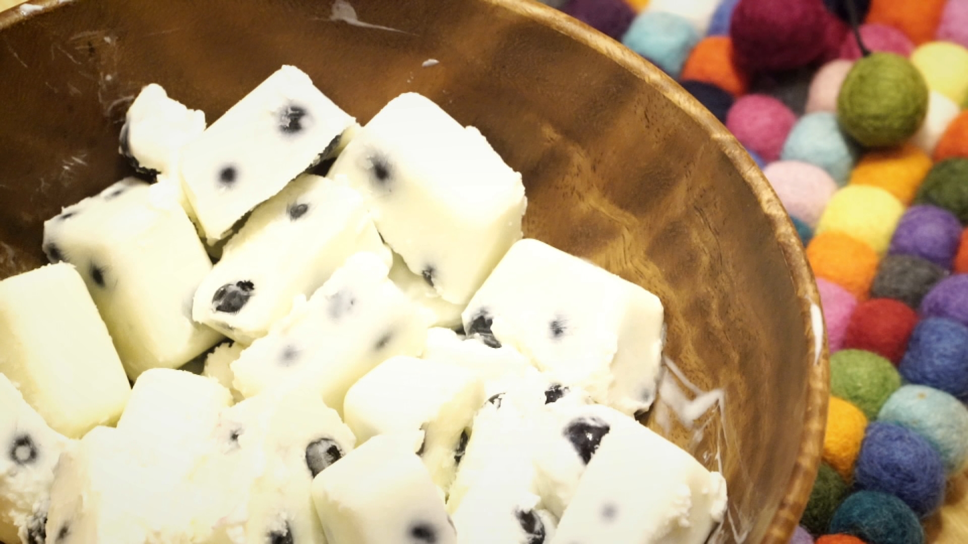 藍莓優格冰磚成品。